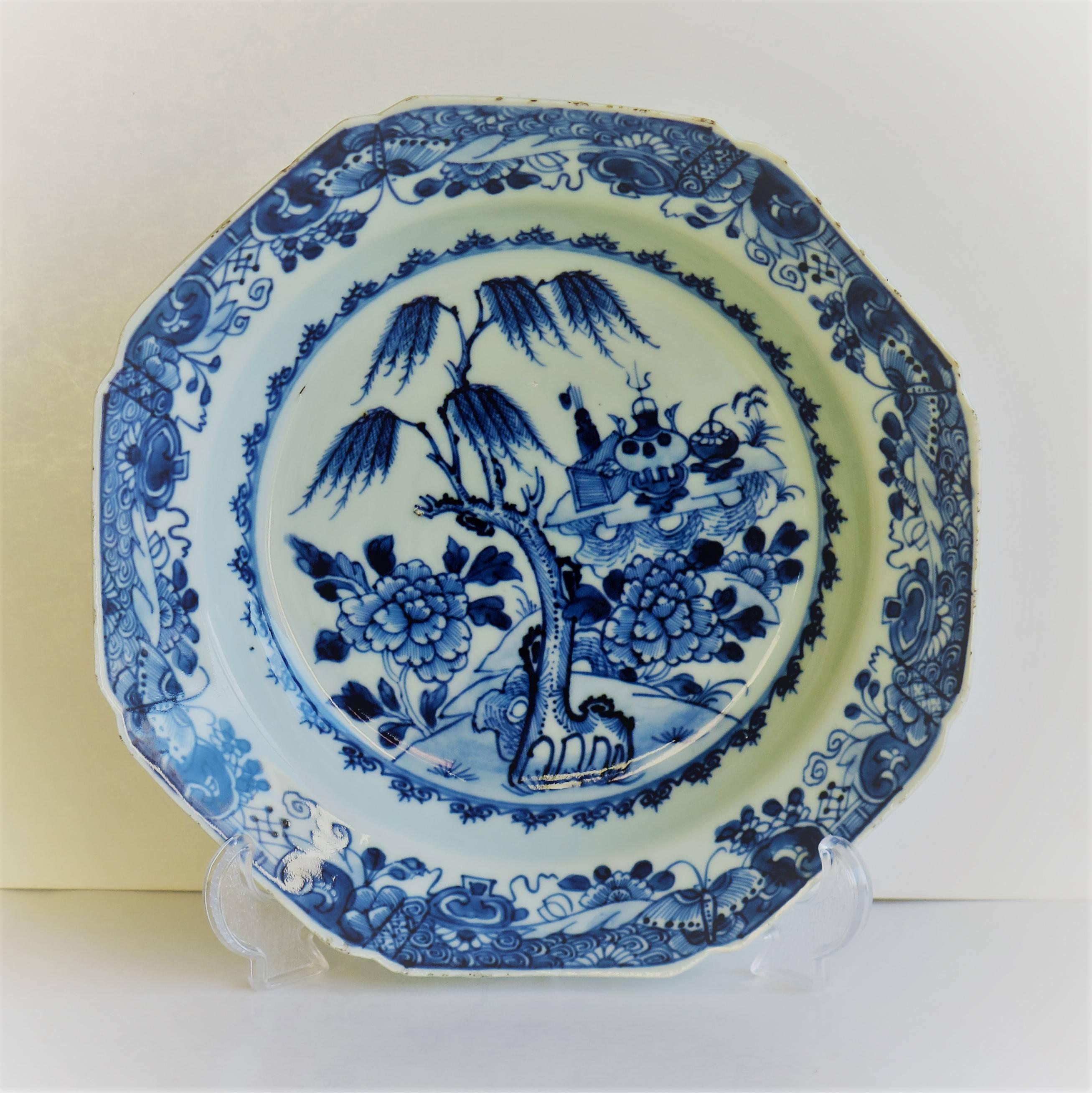 Chinese Export Soup Plate, Canton, Blue and White Porcelain, Qing, circa 1780 In Excellent Condition In Lincoln, Lincolnshire