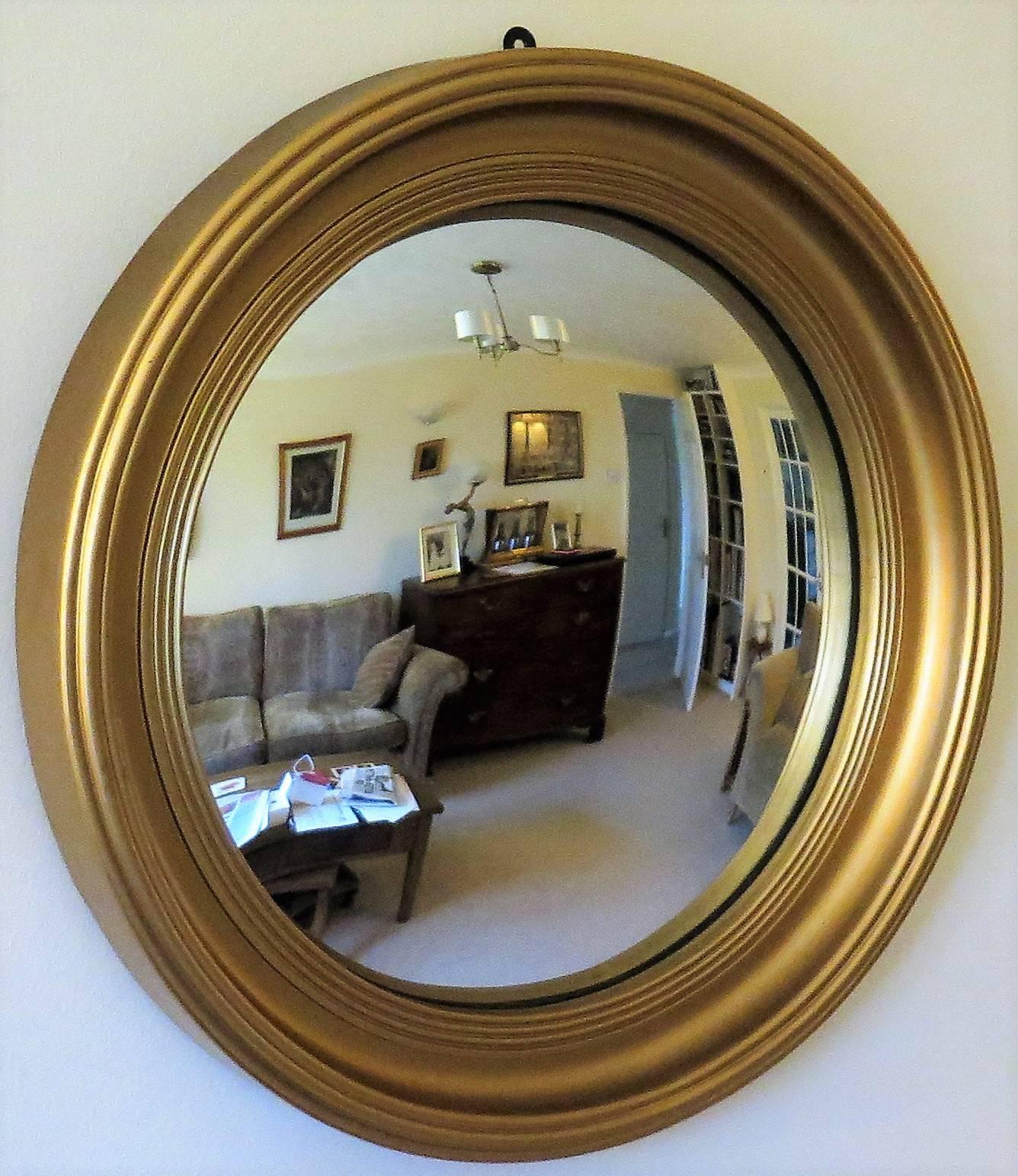 Glazed Round Convex Mirror Giltwood in Regency Style with reeded detail, circa 1920