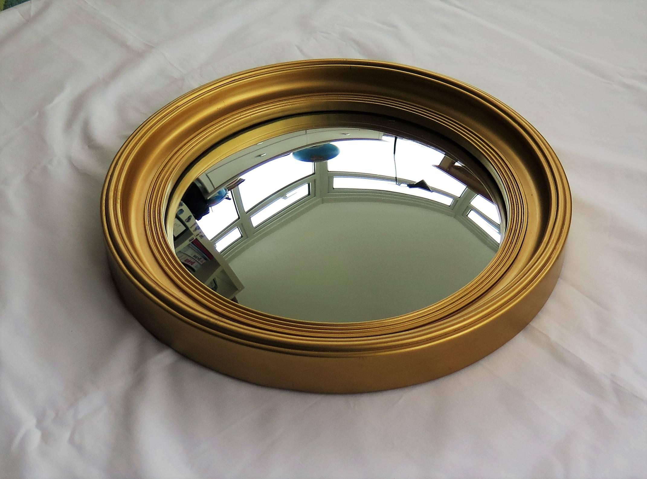 20th Century Round Convex Mirror Giltwood in Regency Style with reeded detail, circa 1920