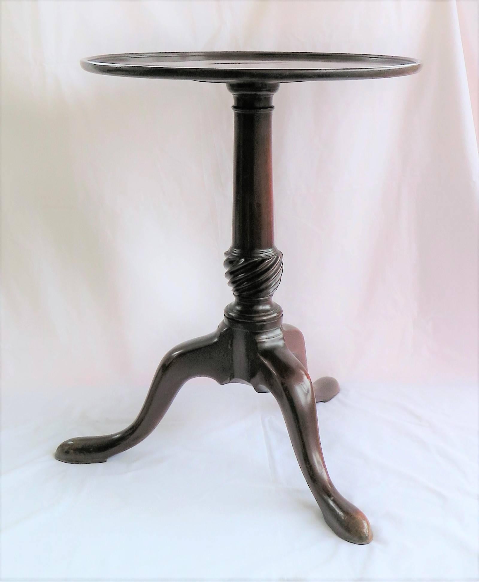 George 11 Period Tripod Table Mahogany Fixed Dished Top, English circa 1750 In Good Condition In Lincoln, Lincolnshire
