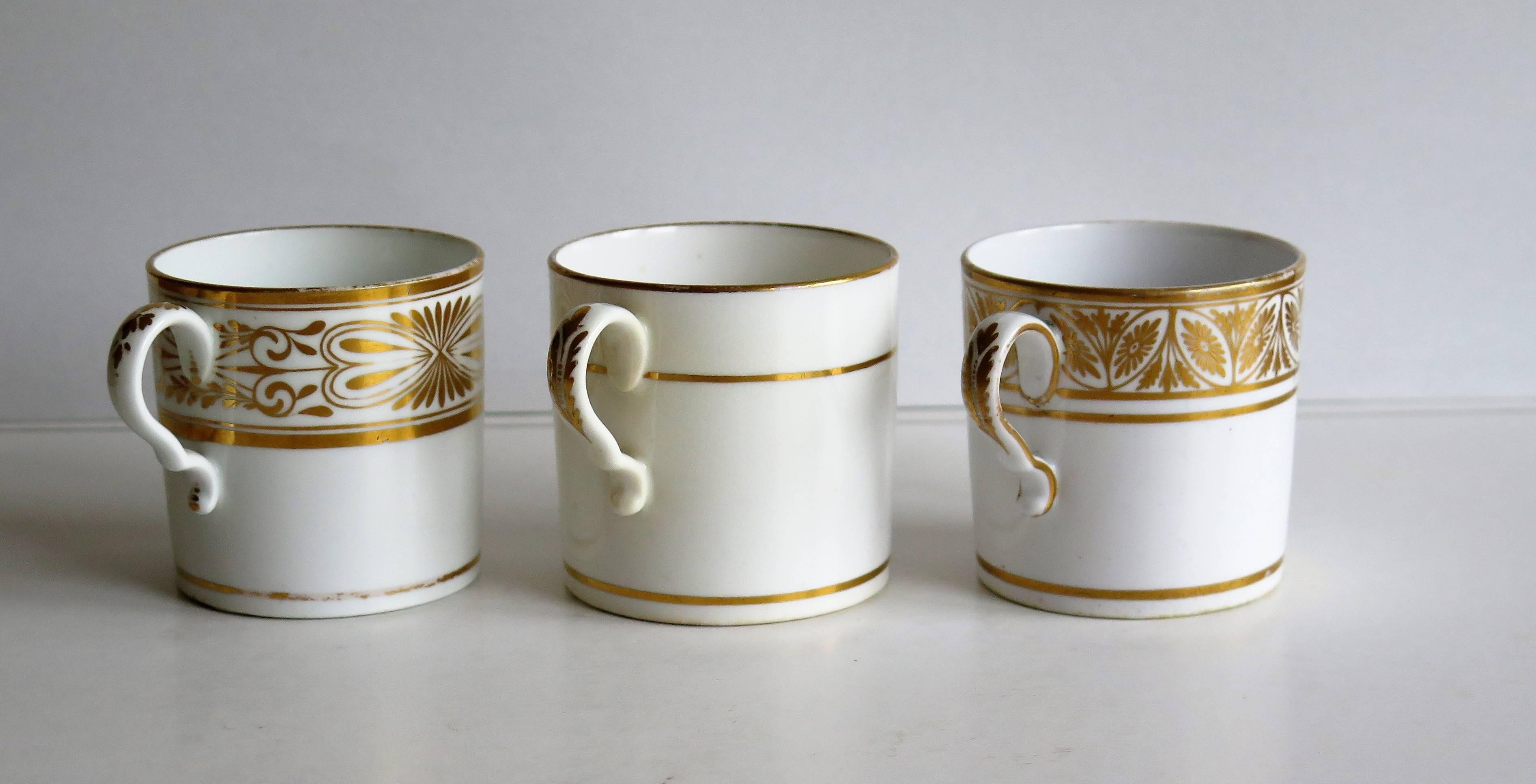 Hand-Painted Georgian Set of THREE Spode Coffee Cans Porcelain , Circa 1810