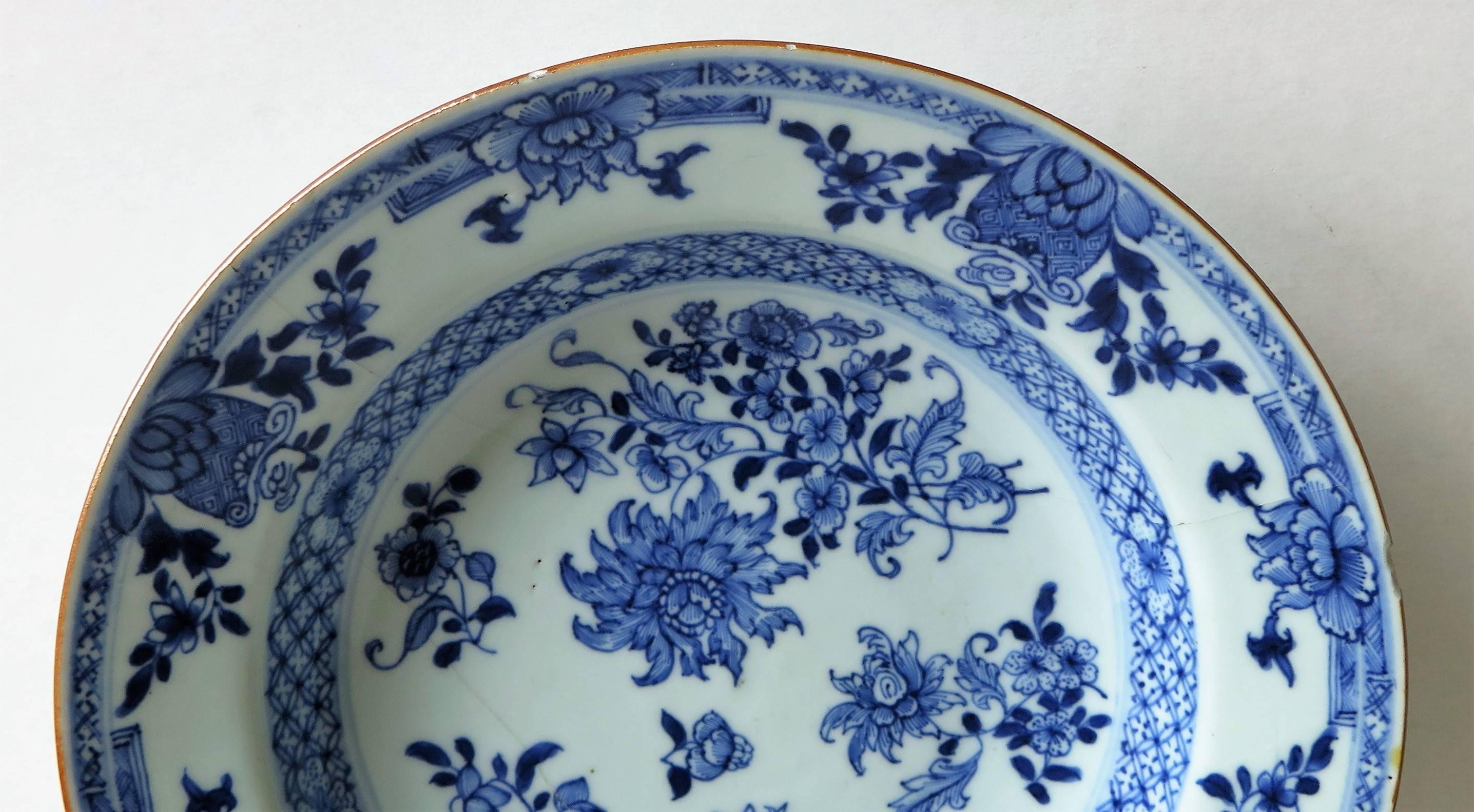 Hand-Painted Chinese Porcelain Plate or Bowl, Blue and White, Floral Sprigs, circa 1770