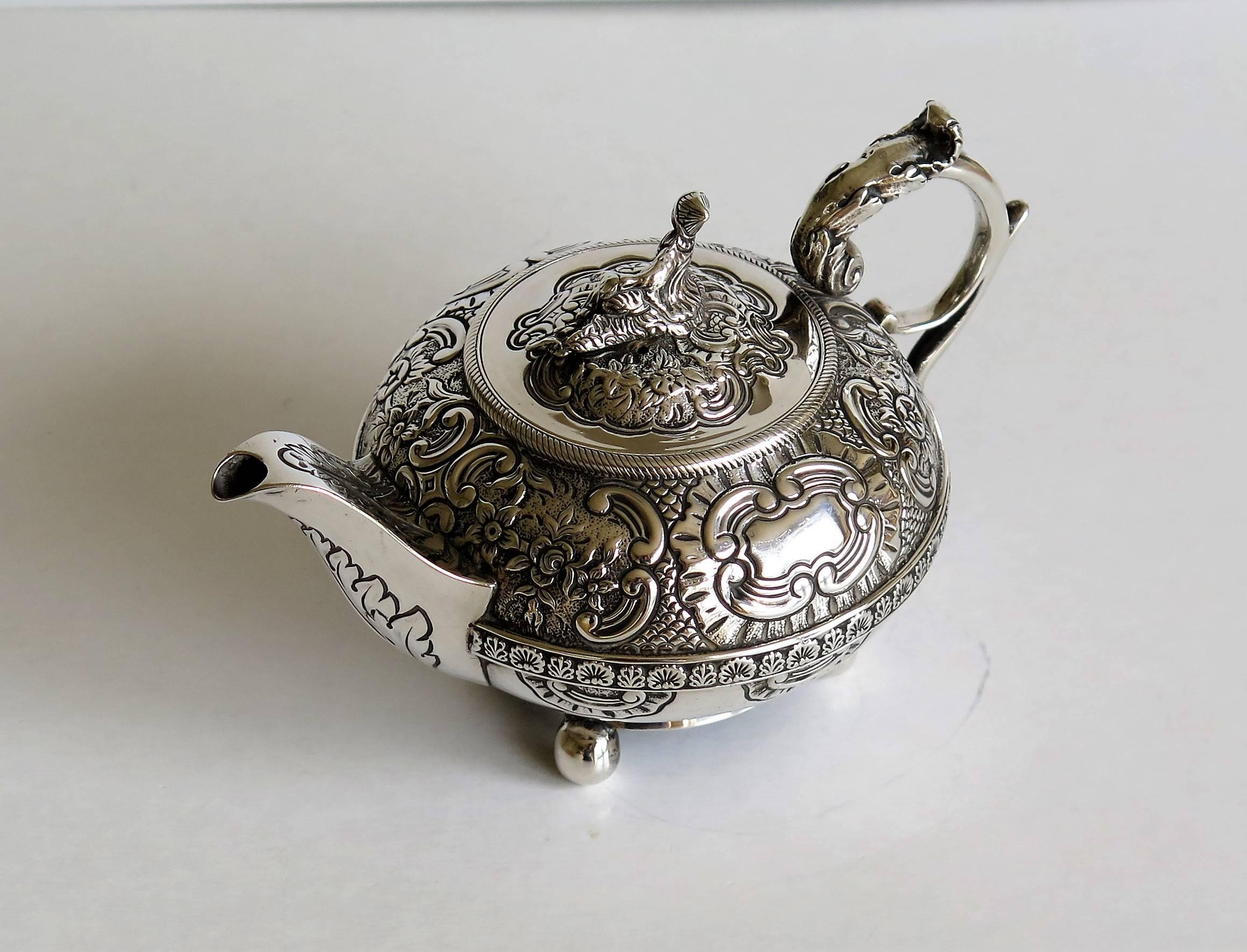 English Georgian Bachelors Teapot Sterling Silver by Joseph Preedy, London 1817 For Sale