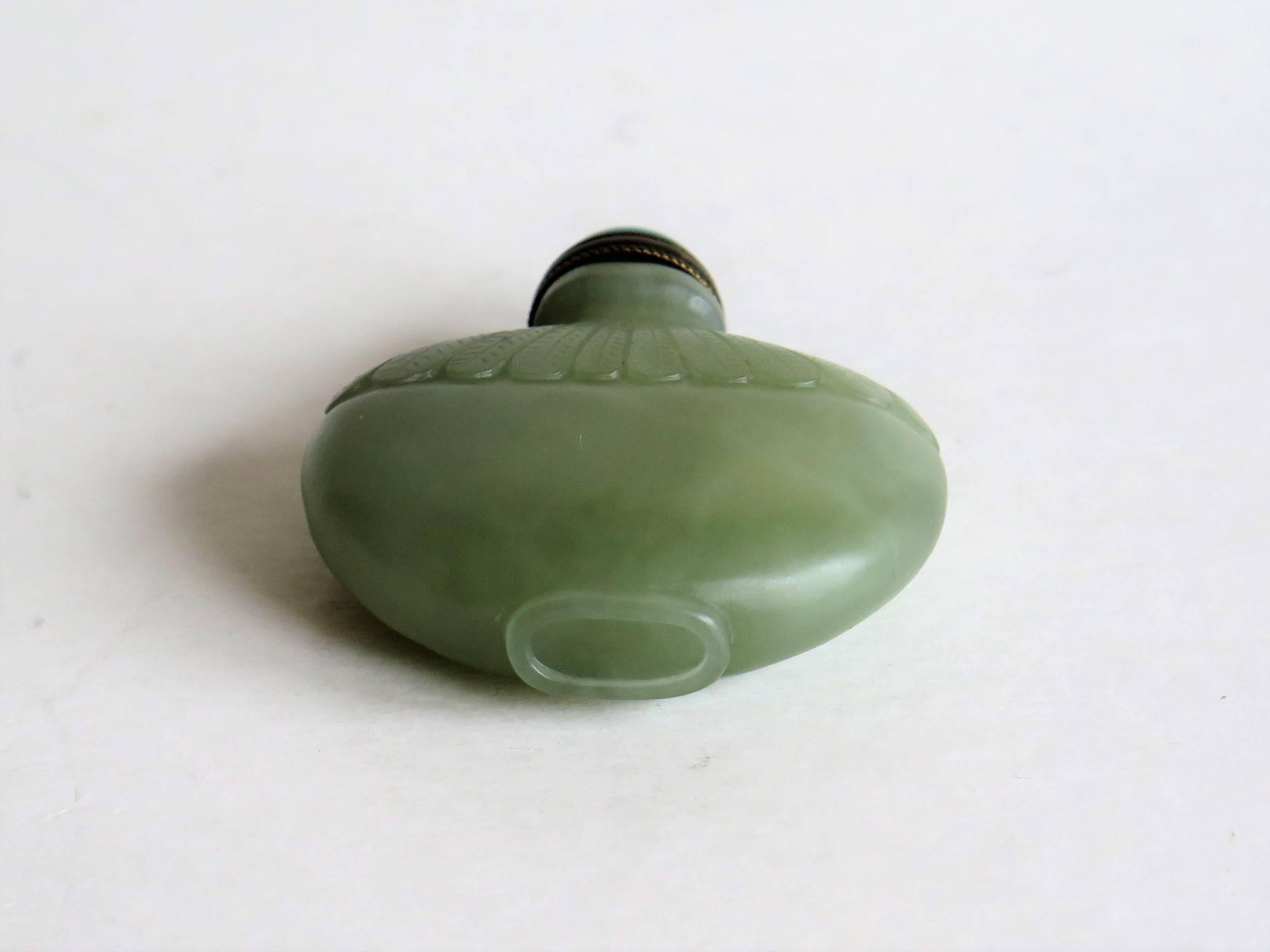 Fine Chinese Snuff Bottle Hand Carved Celadon Jade with spoon top, Circa 1920 1
