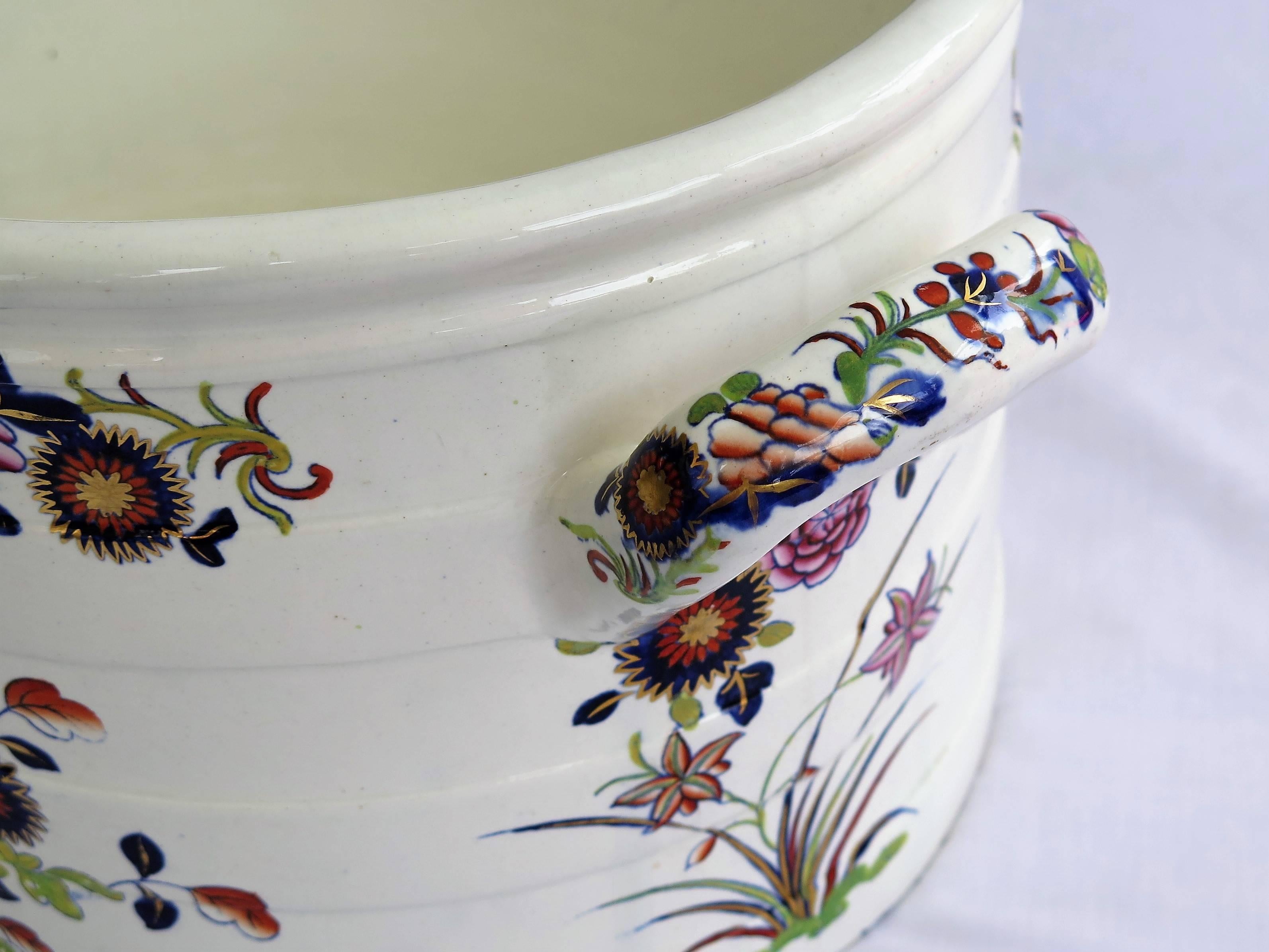 English Very Rare Spode Foot Bath Earthenware Chinese Flowers Pattern 2963, Circa 1820
