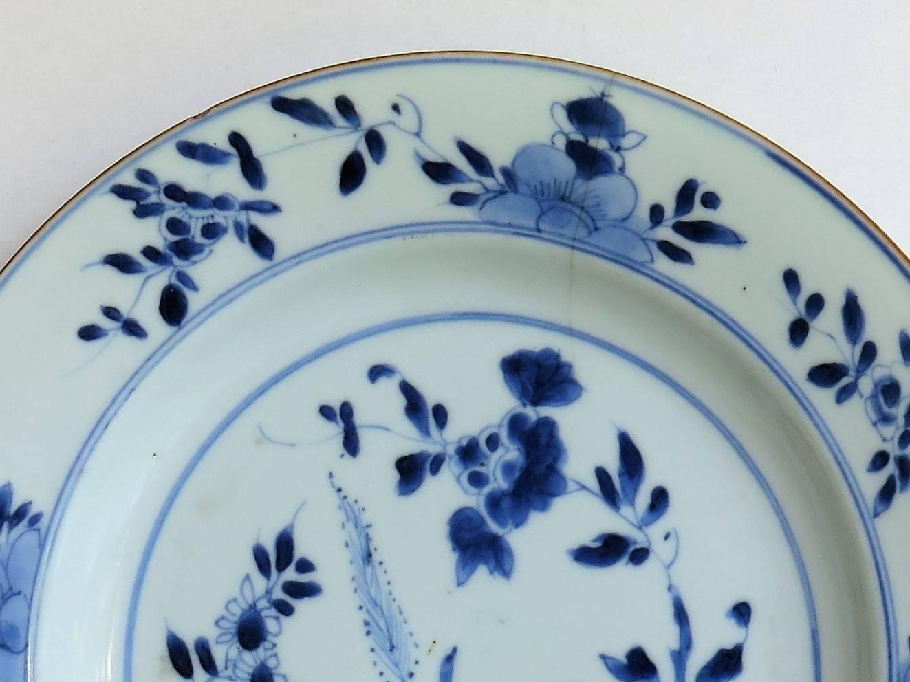 18th Century Chinese Export Porcelain Plate Blue and White, Qing Circa 1735 4