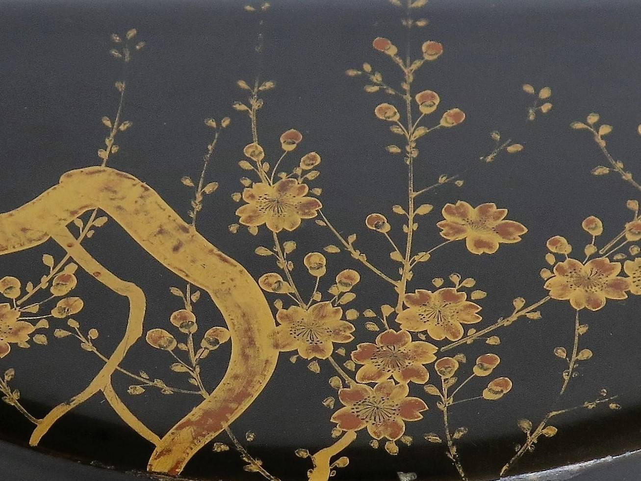 20th Century Japanese Papier Mâché Lacquered Box Hand-Painted with 3-Section Tray, circa 1905
