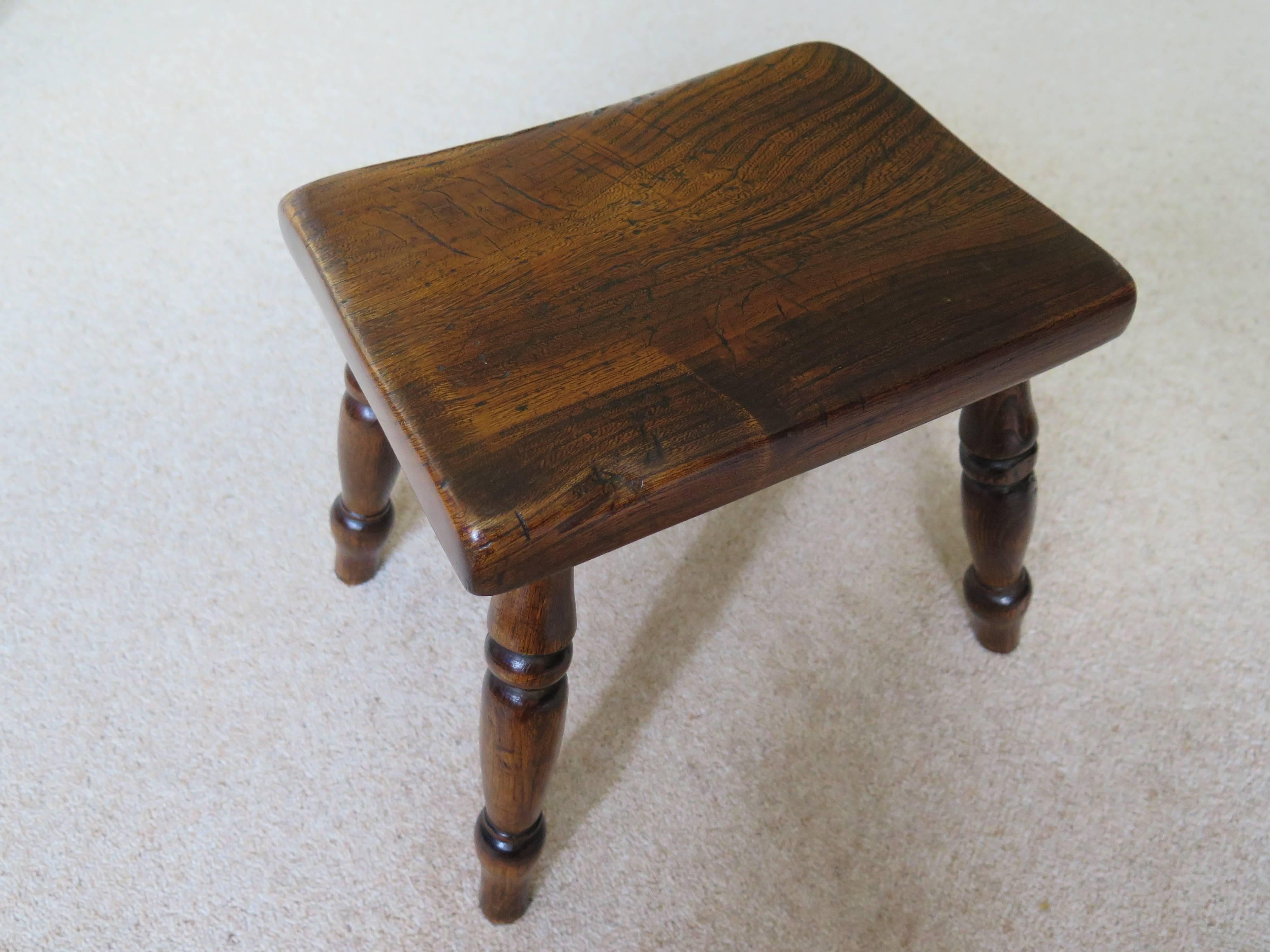 Victorian 19th Century English Country Elm Stool, Yorkshire maker, circa 1870 