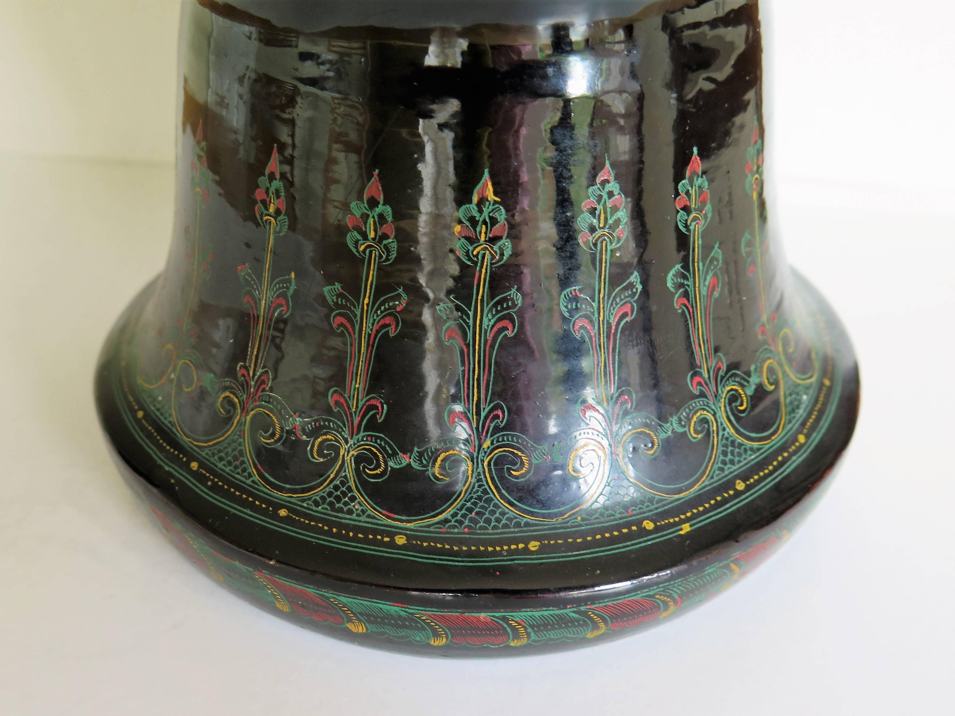 Large Laquered Vase very Finely Hand Painted,  Central Asian Mid 19th Century  2