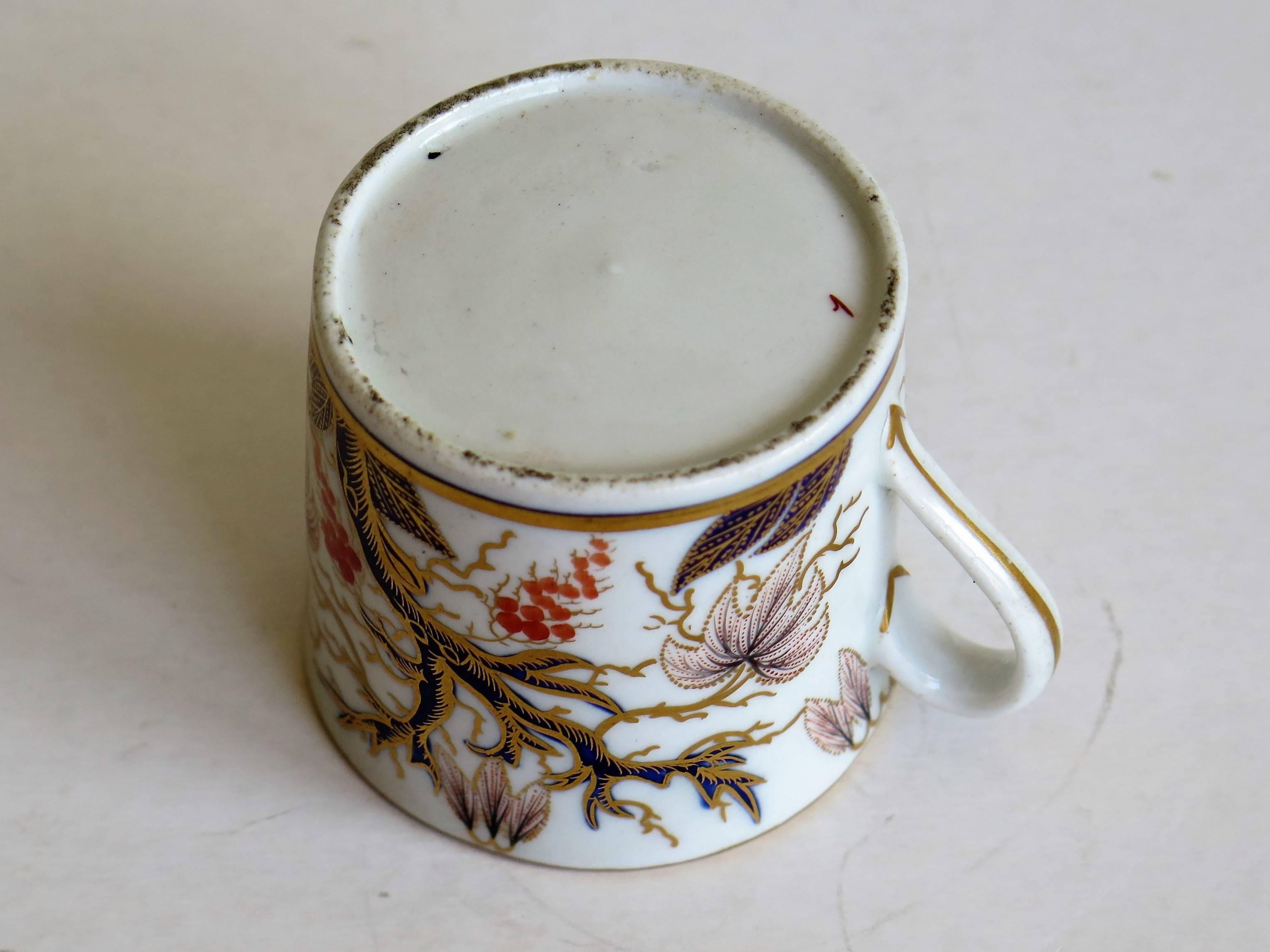 Georgian Porcelain Coffee Can by New Hall Hand-Painted Pattern, Circa 1805 3