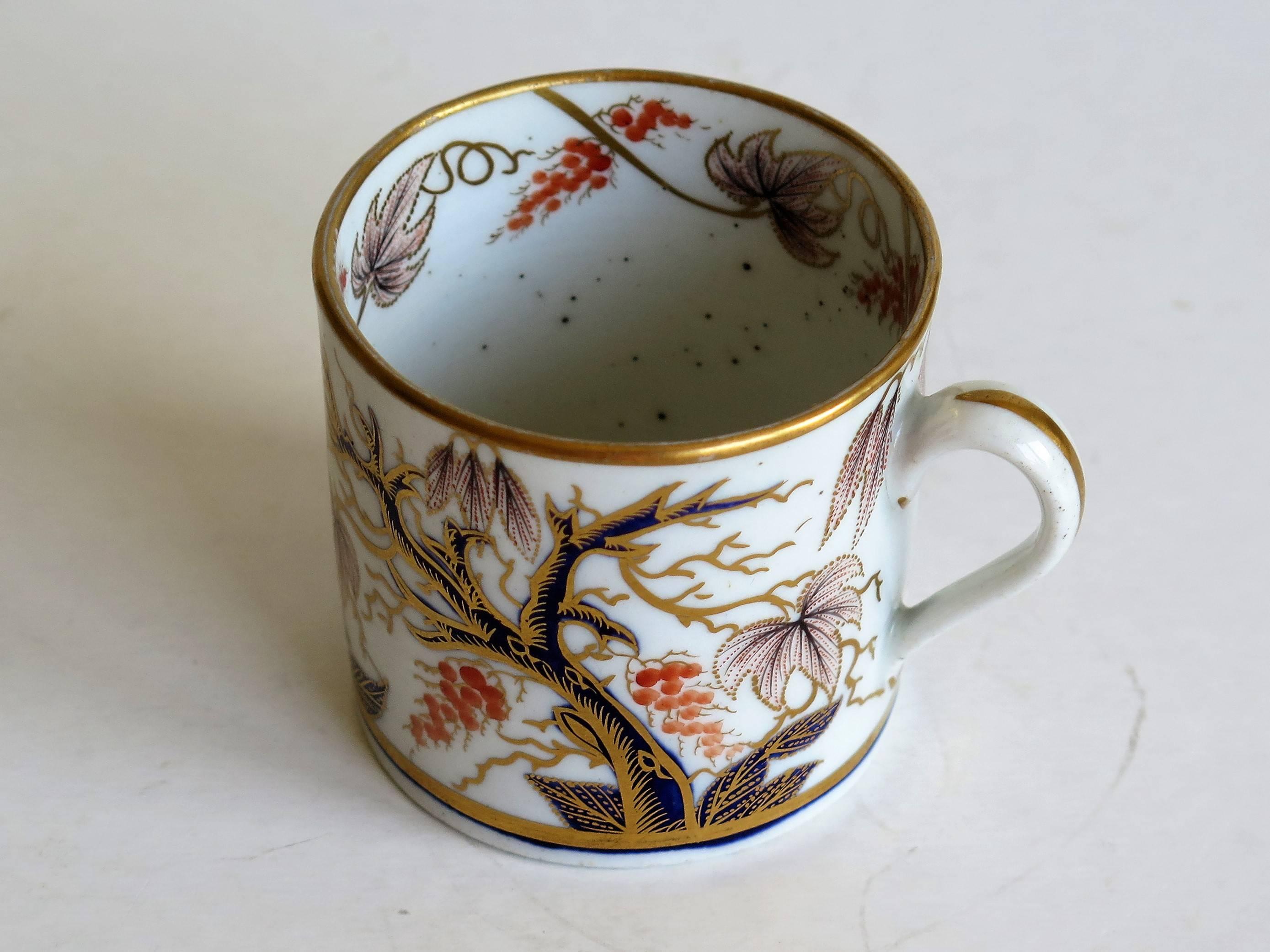 Georgian Porcelain Coffee Can by New Hall Hand-Painted Pattern, Circa 1805 2