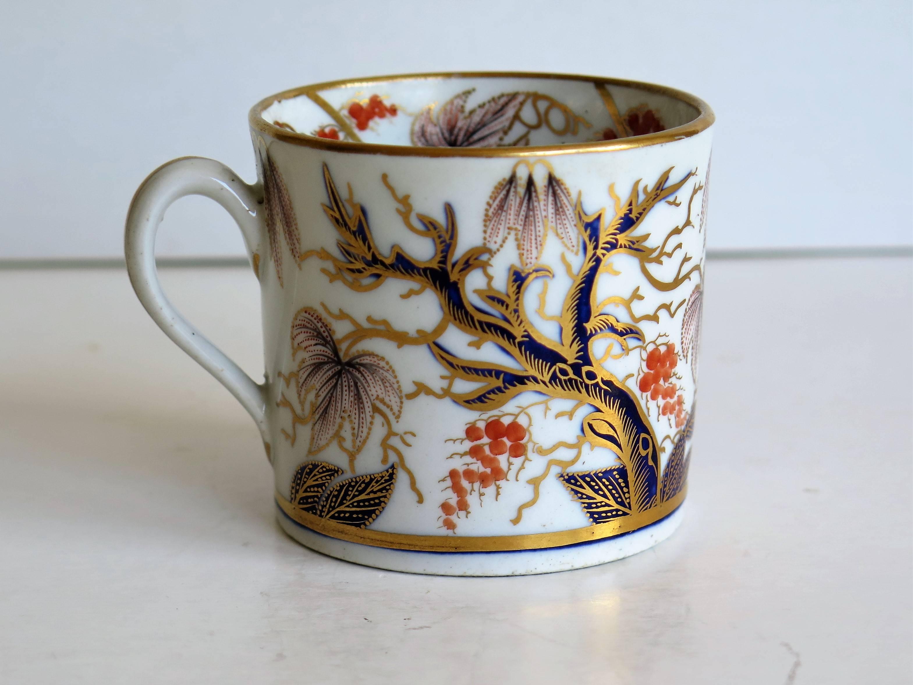 19th Century Georgian Porcelain Coffee Can by New Hall Hand-Painted Pattern, Circa 1805
