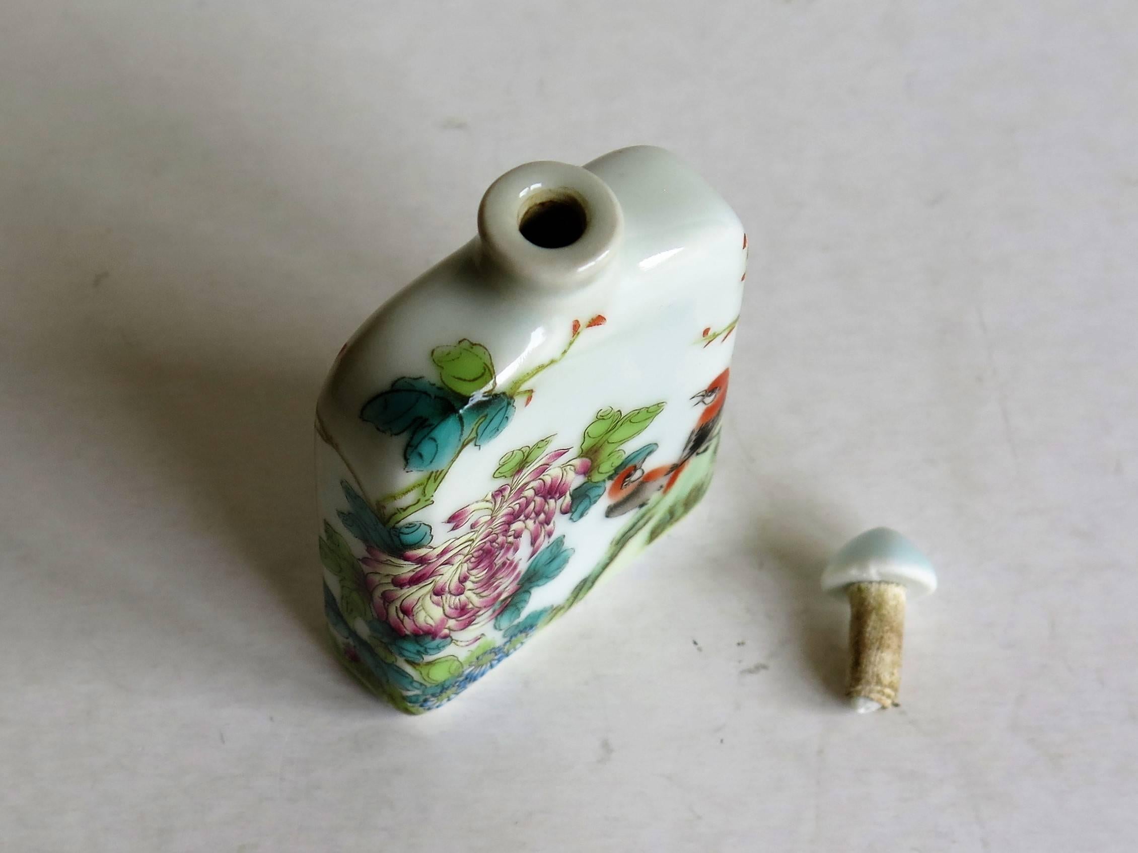 Chinese Porcelain Snuff Bottle Hand-Painted Birds and Flowers, Circa 1940s 5