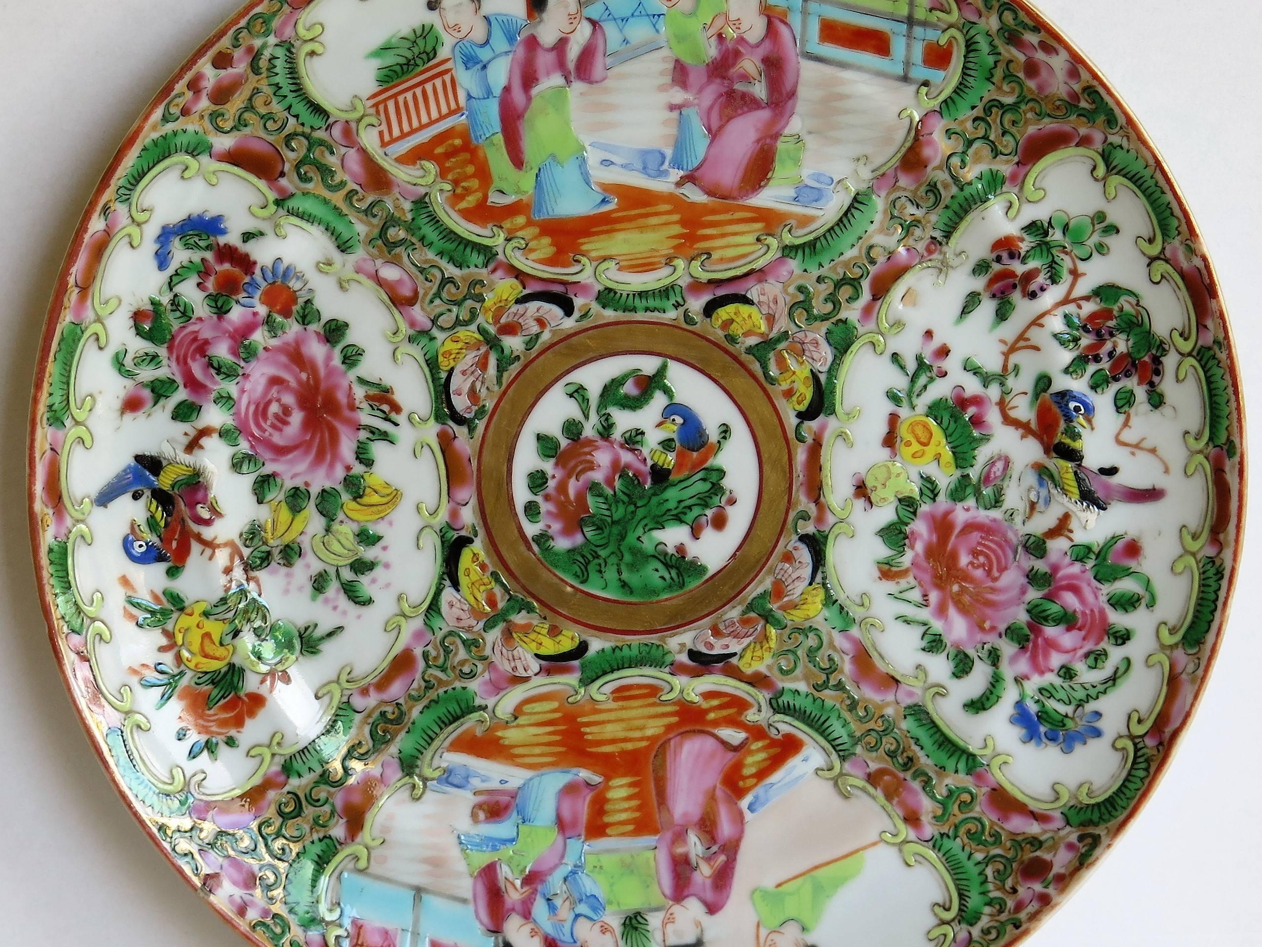 Hand-Painted 19th Century Chinese Export Porcelain Plate or Dish Rose Medallion, Qing Ca 1870