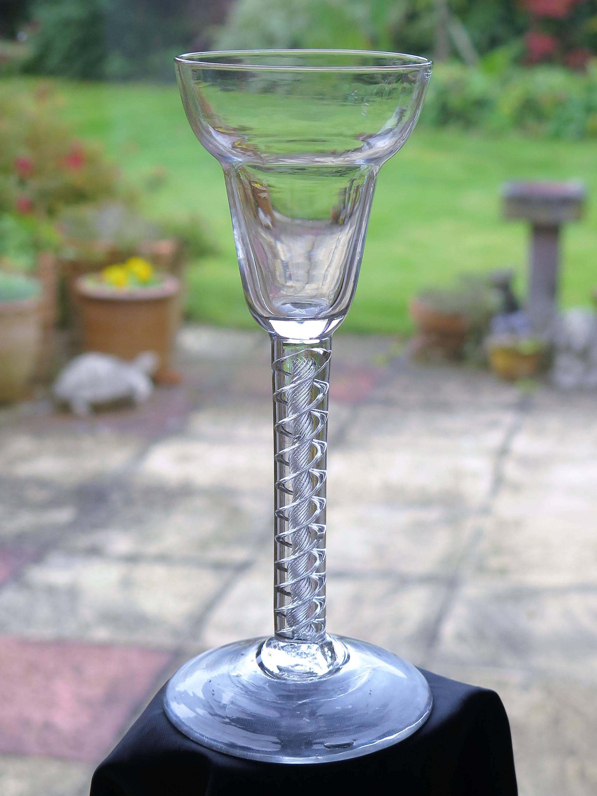 air twist stem wine glasses