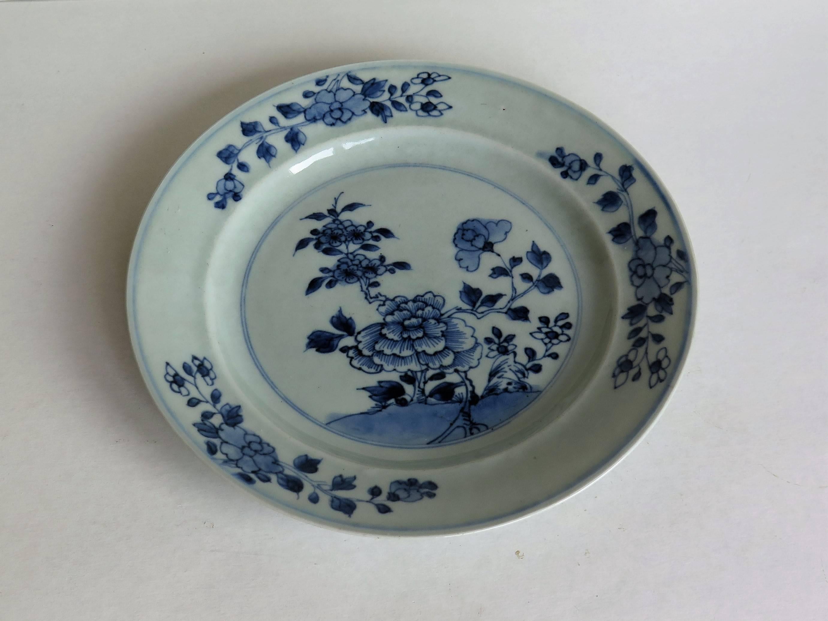 Hand-Painted 18th Century Chinese Porcelain Plate Blue and White, Qing Qianlong Circa 1770