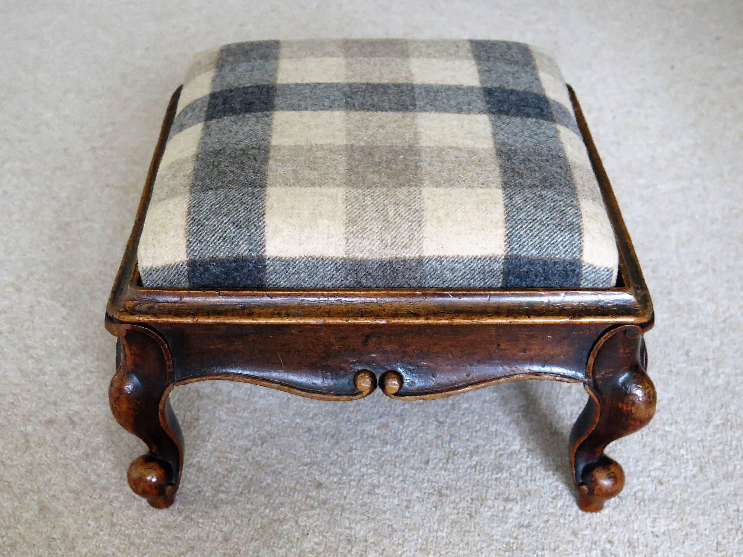 English Mid-Victorian Mahogany Large Footstool Cabriole Legs Wool Mix Top, circa 1850