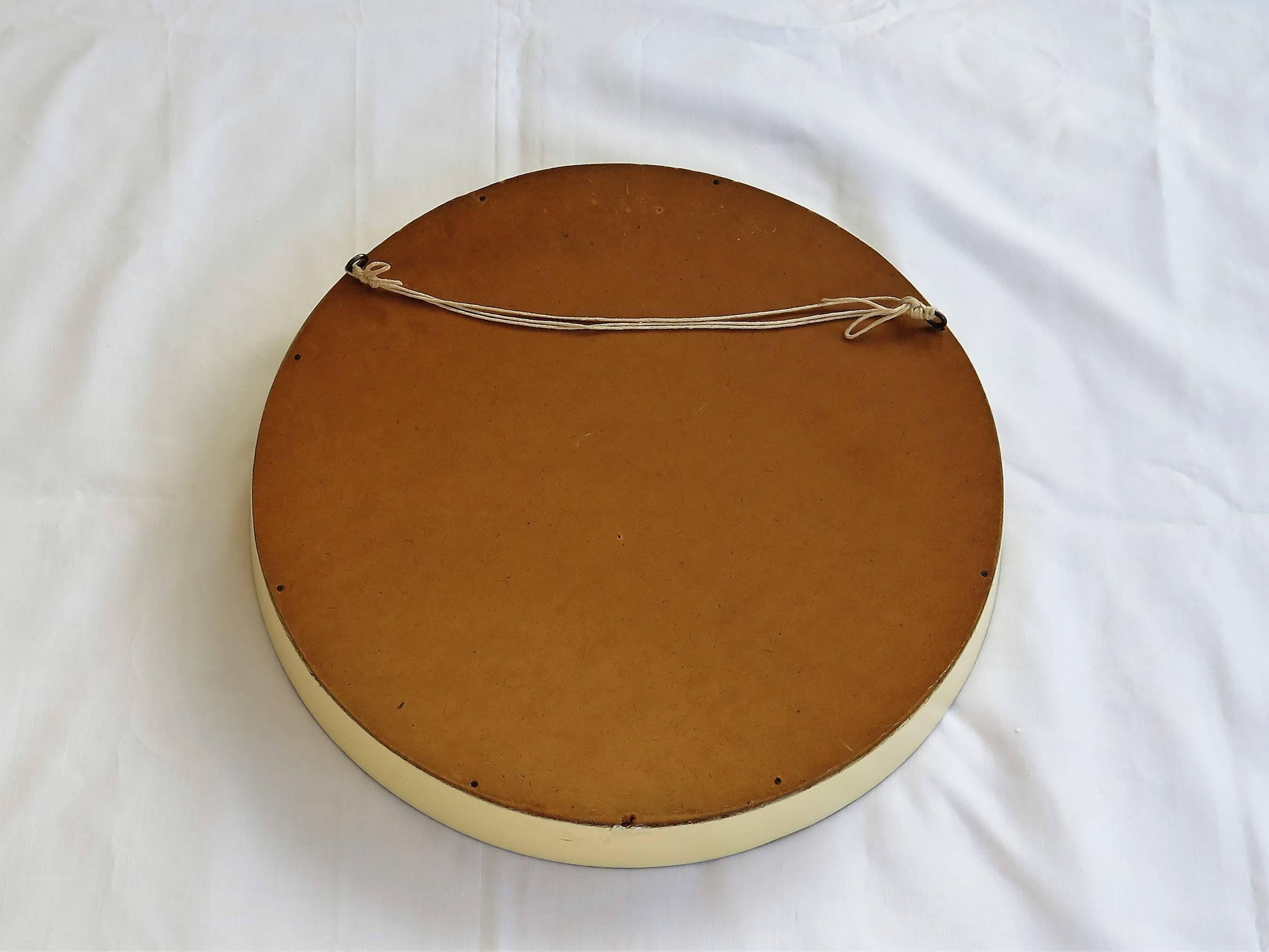 Round Convex Wall Mirror Turned Cream Wood Frame with Gilt Detail, Ca. 1925 4