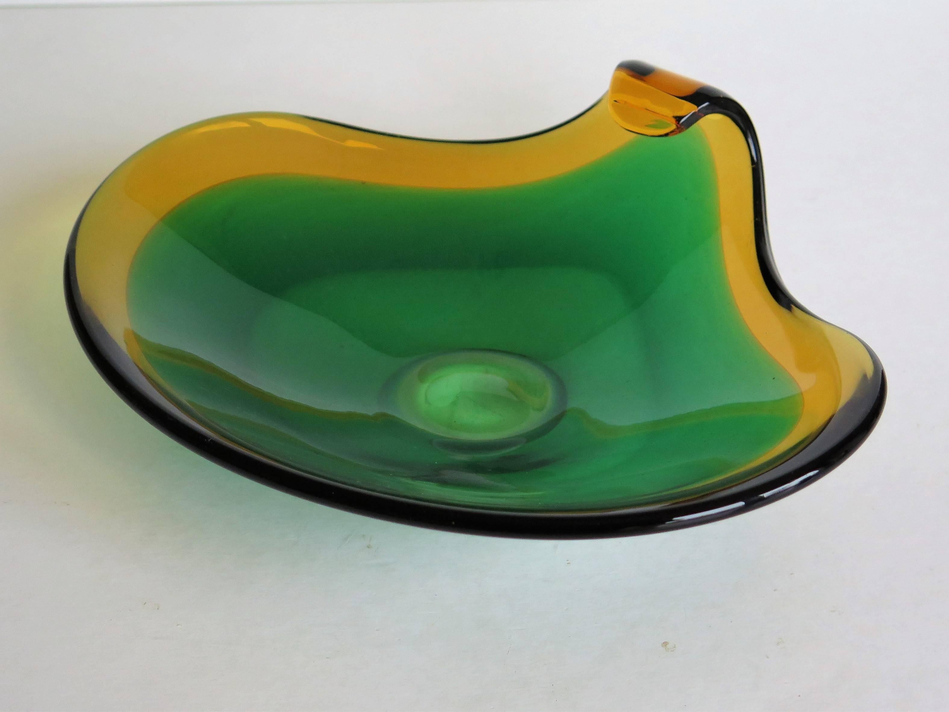 Mid-Century Modern Murano Glass Bowl Flavio Poli for Seguso Vetri d'Arte Green and Gold, Circa 1950