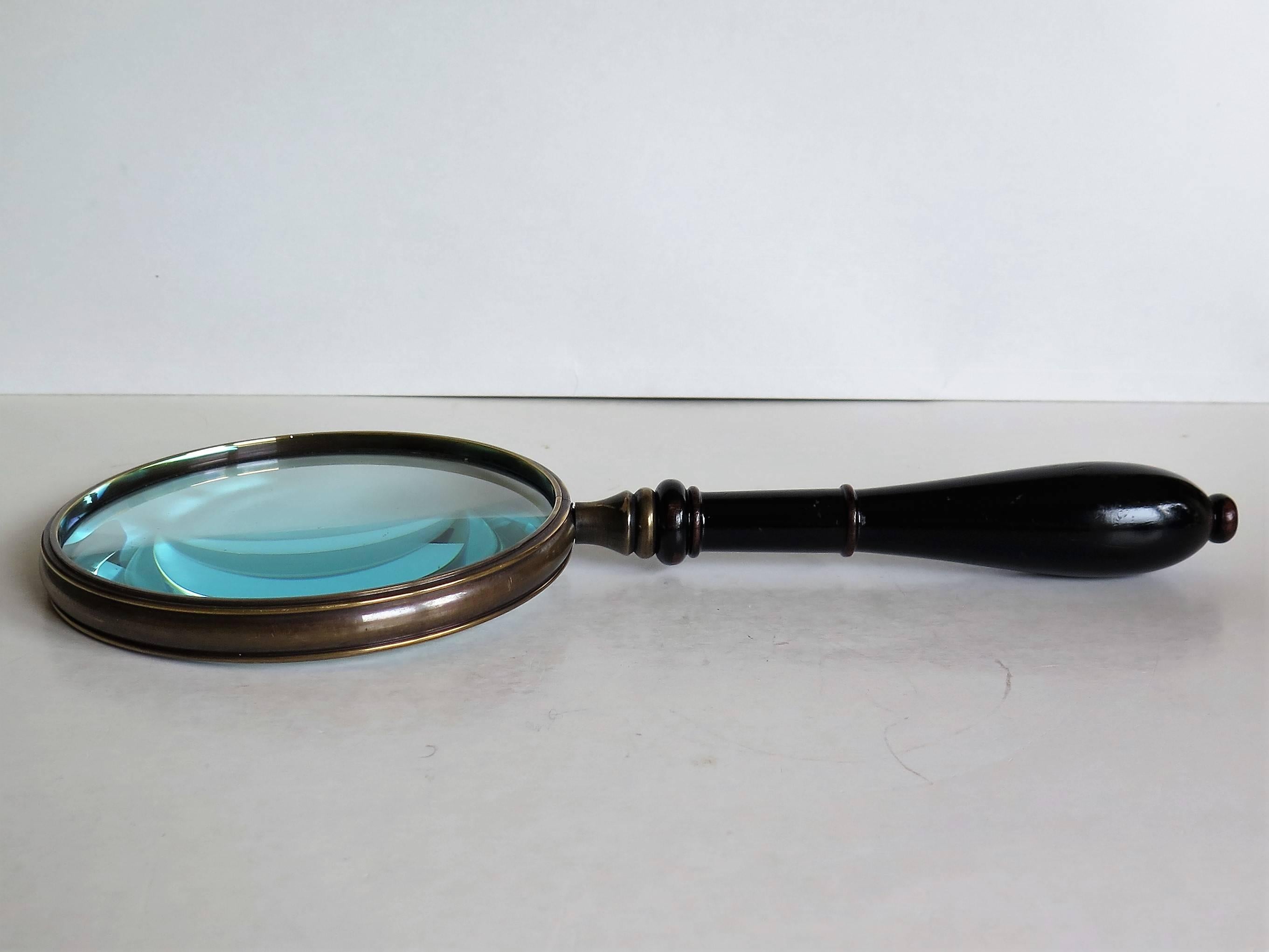 Hardwood 19th Century Victorian Large Magnifying Glass Hand Turned Handle, Circa 1860