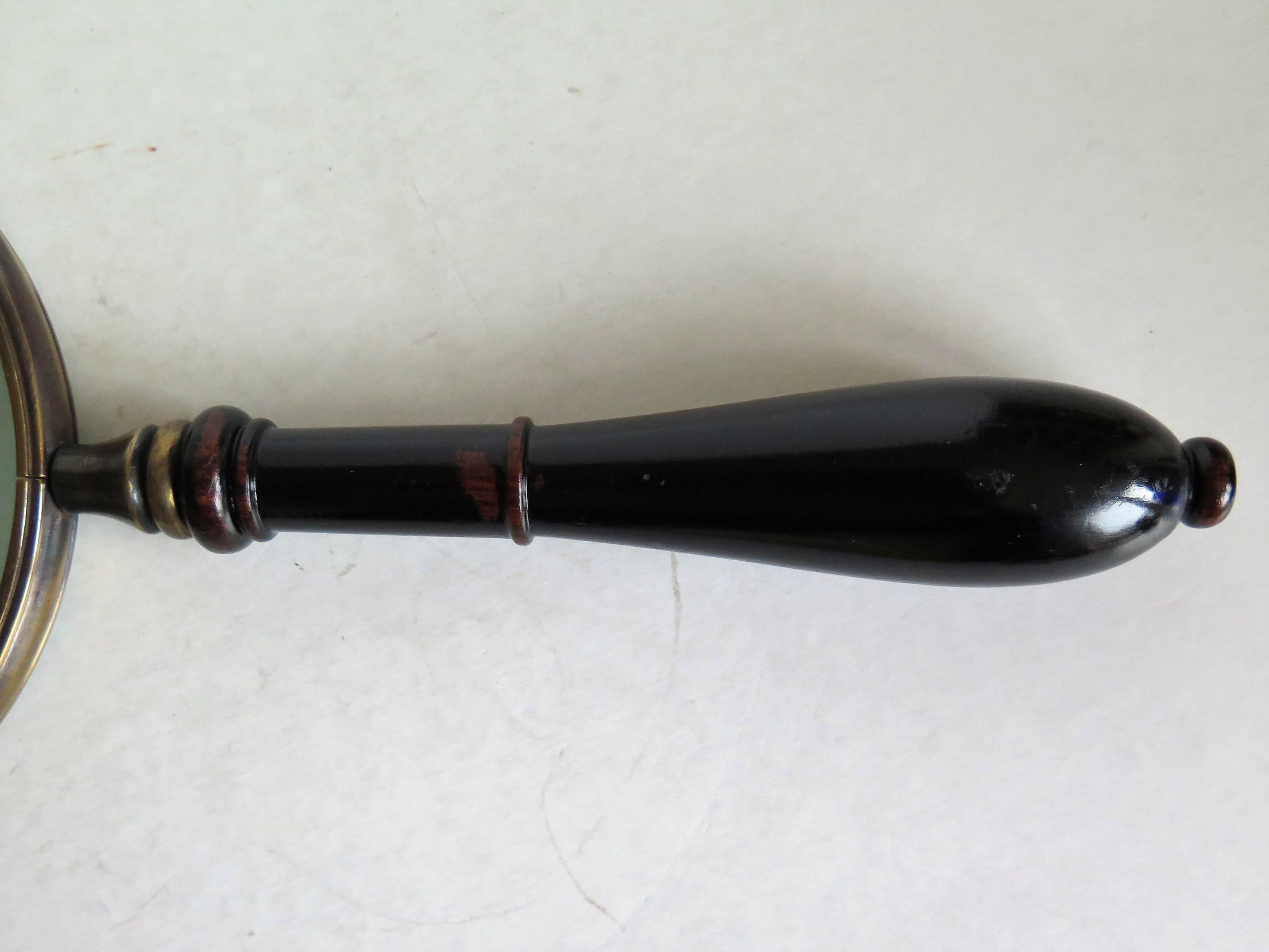 19th Century Victorian Large Magnifying Glass Hand Turned Handle, Circa 1860 3