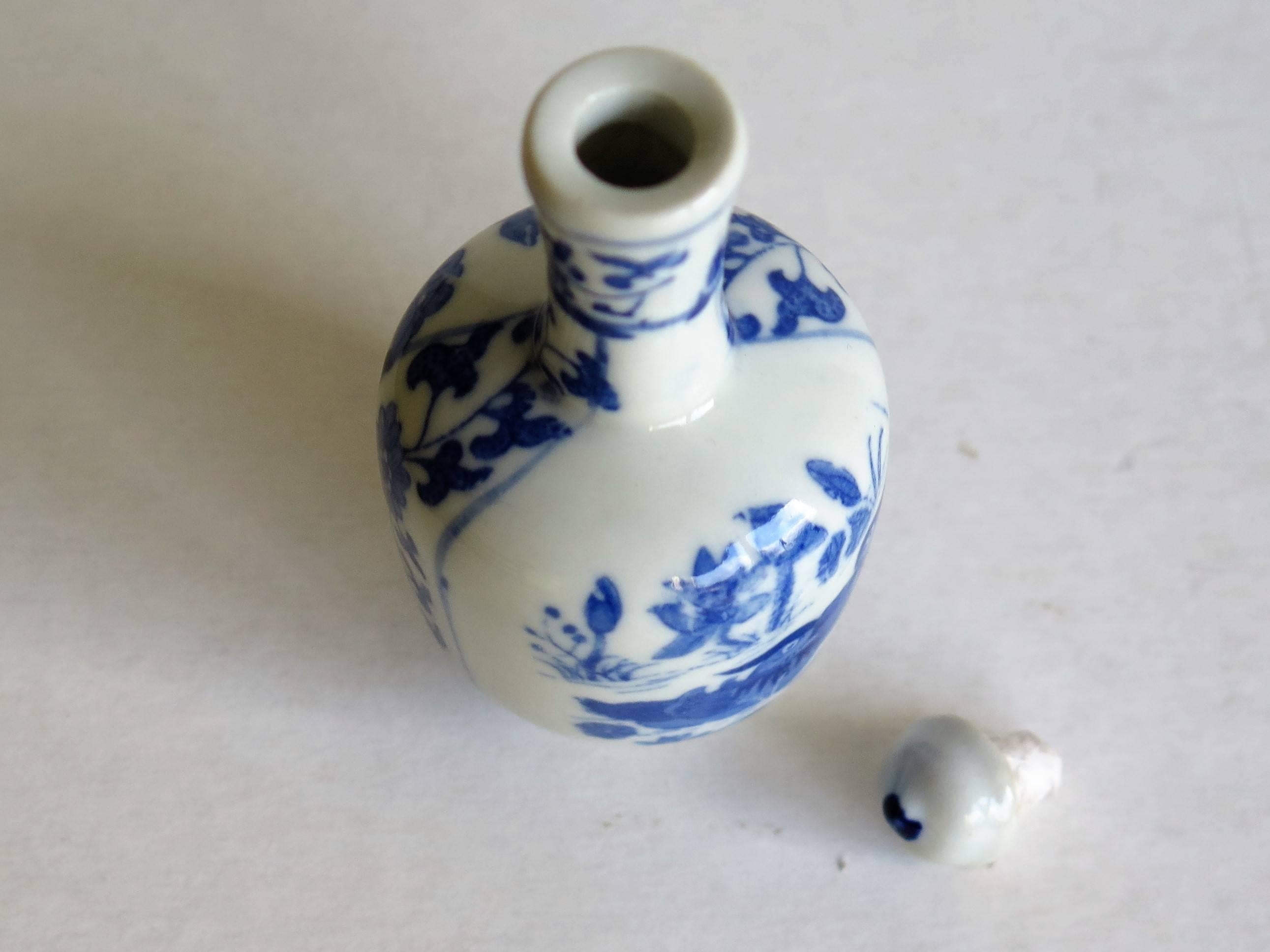 Chinese Porcelain Snuff Bottle Blue and White Mandarin Ducks signed, circa 1930 1