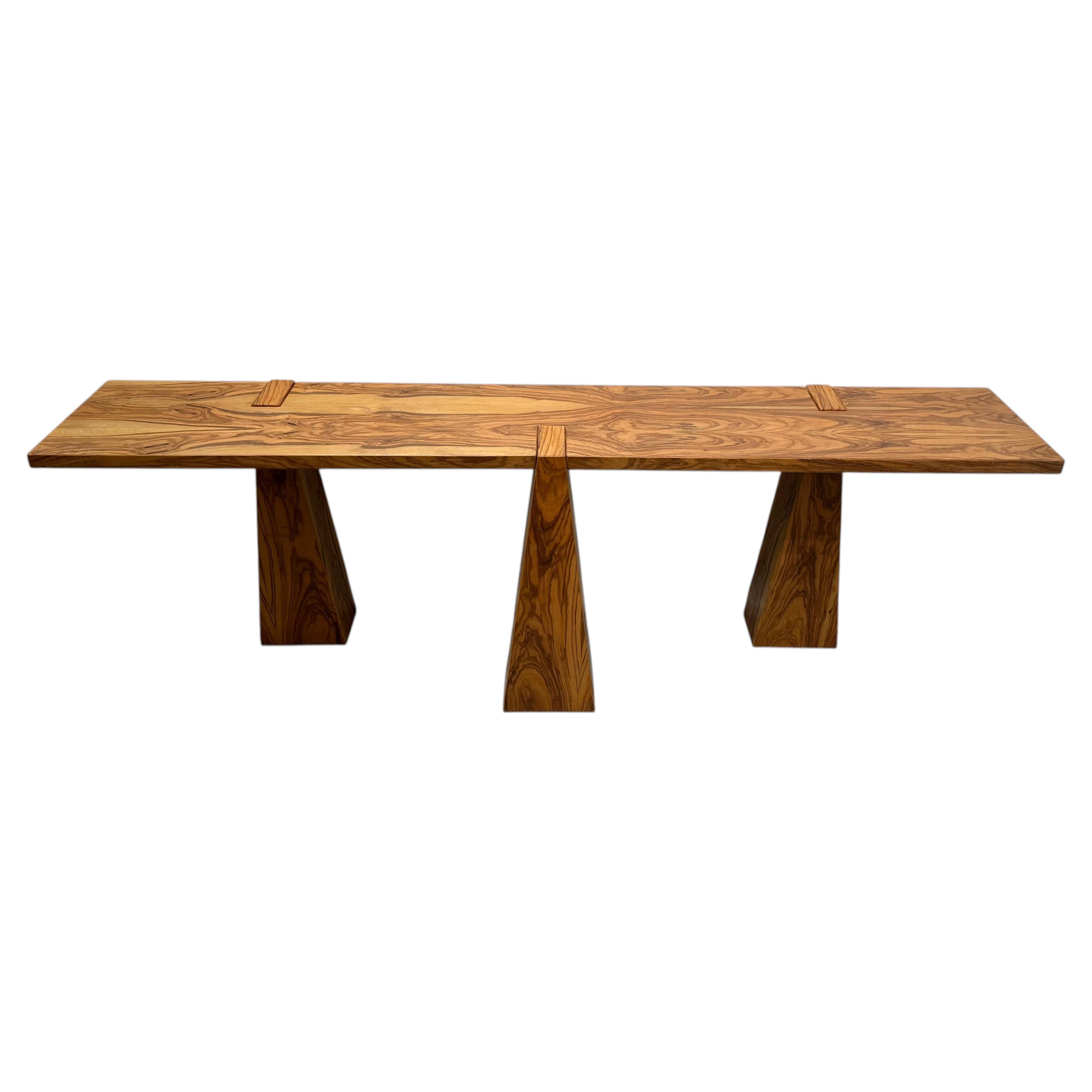Consolle Inca di Angelo Mangiarotti, legno d'ulivo, design italiano, 1970
