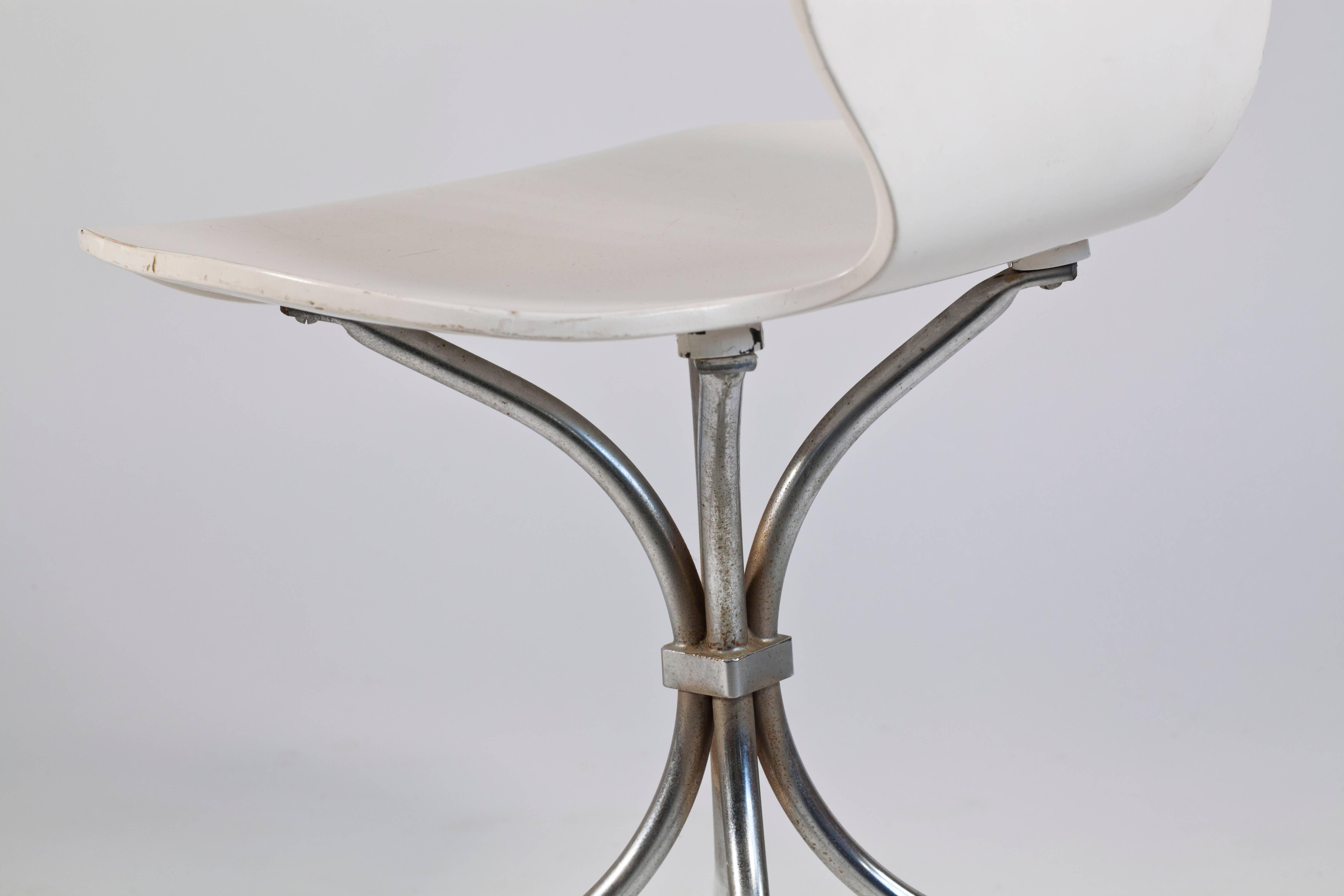 Lacquered Vintage Design Chairs 'Lyre' by Theo Häberli, 1960 For Sale