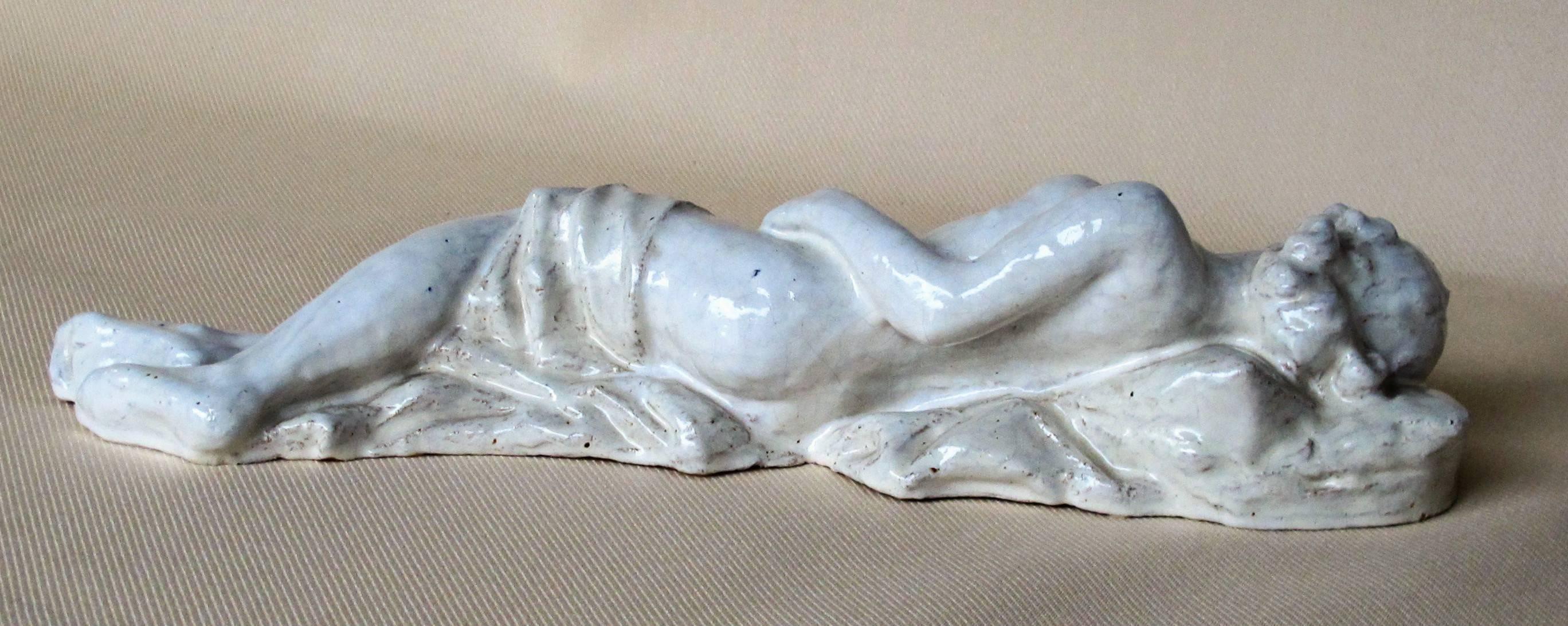 Hildo Krop, Unique Ceramic Laying Female figure In Good Condition For Sale In Amstelveen, NL