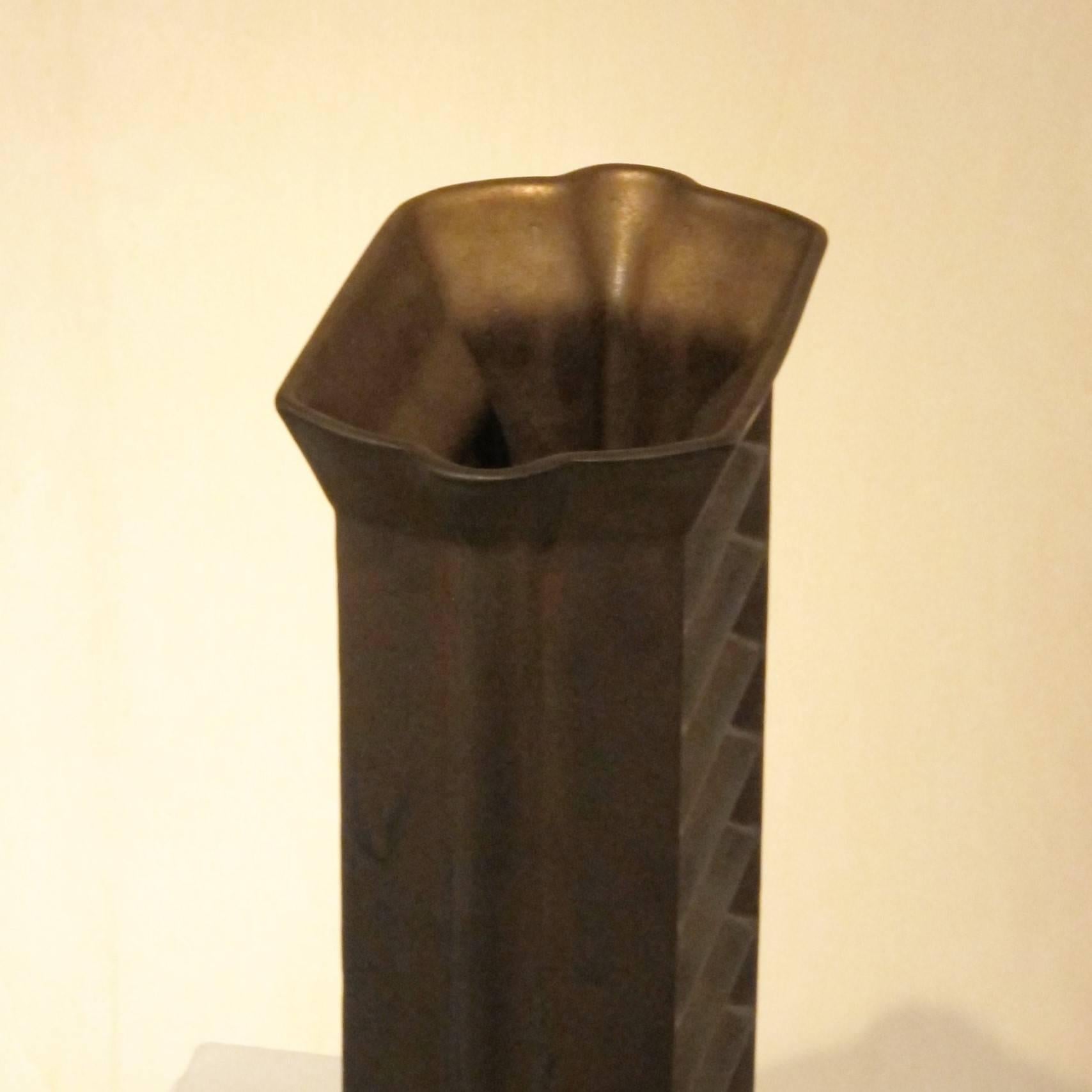 Jan van der Vaart, Dutch Avant Garde Pottery, Bronze Glazed Stoneware Vase In Excellent Condition In Amstelveen, NL