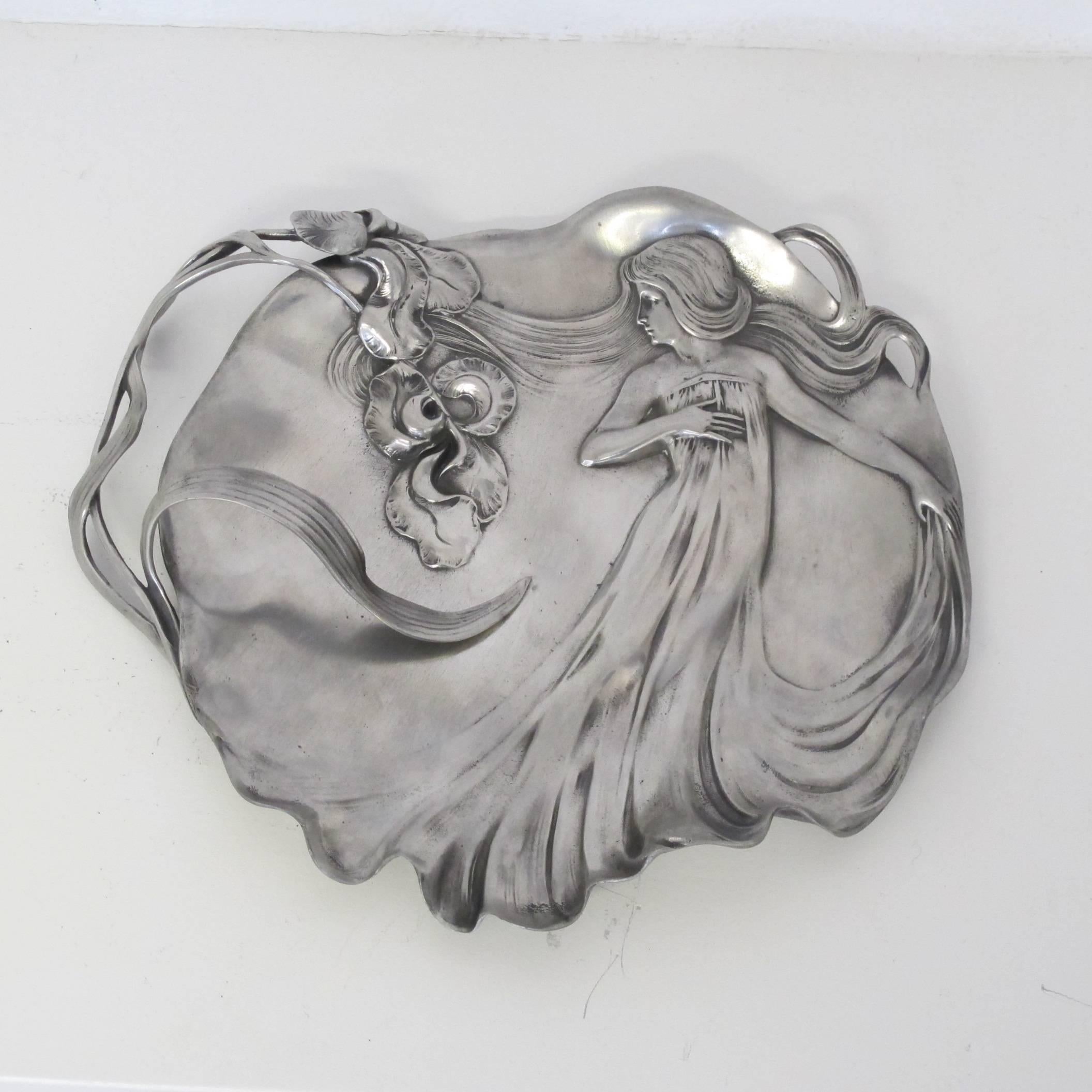 Art Nouveau Pewter Dish by Achille Gamba In Excellent Condition In Amstelveen, NL