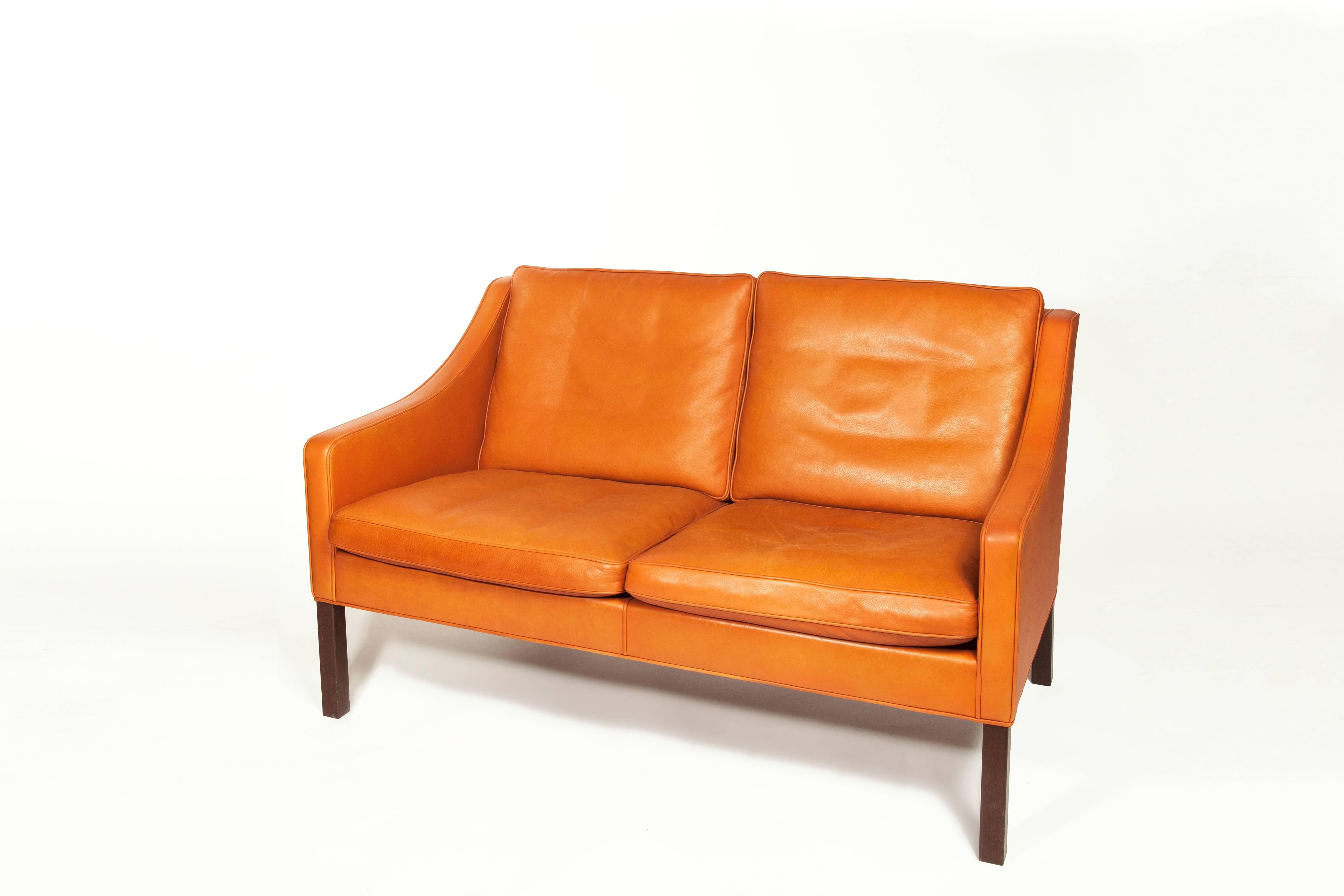 Børge Mogensen, Orange Leather Two-Seat Sofa, 1960s For Sale 1