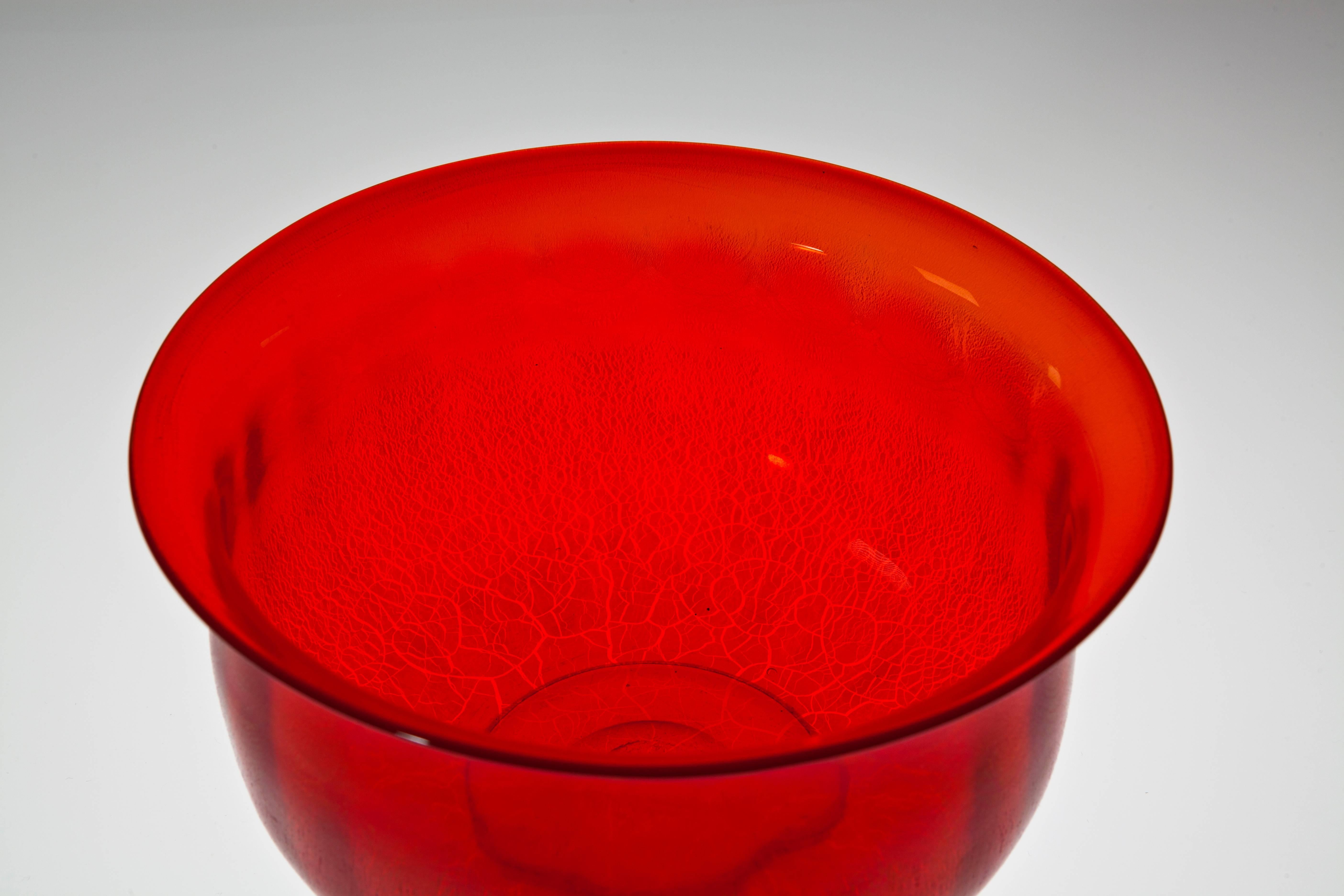 Beautiful red bowl with tin craquelé, designed by Andries Dirk Copier for glass factory of Leerdam in 1928. Signed 'AD Copier Leerdam Unica C659'.

Andries Dirk Copier (1901-1991) was an outstanding and very versatile Dutch artist in the twentieth