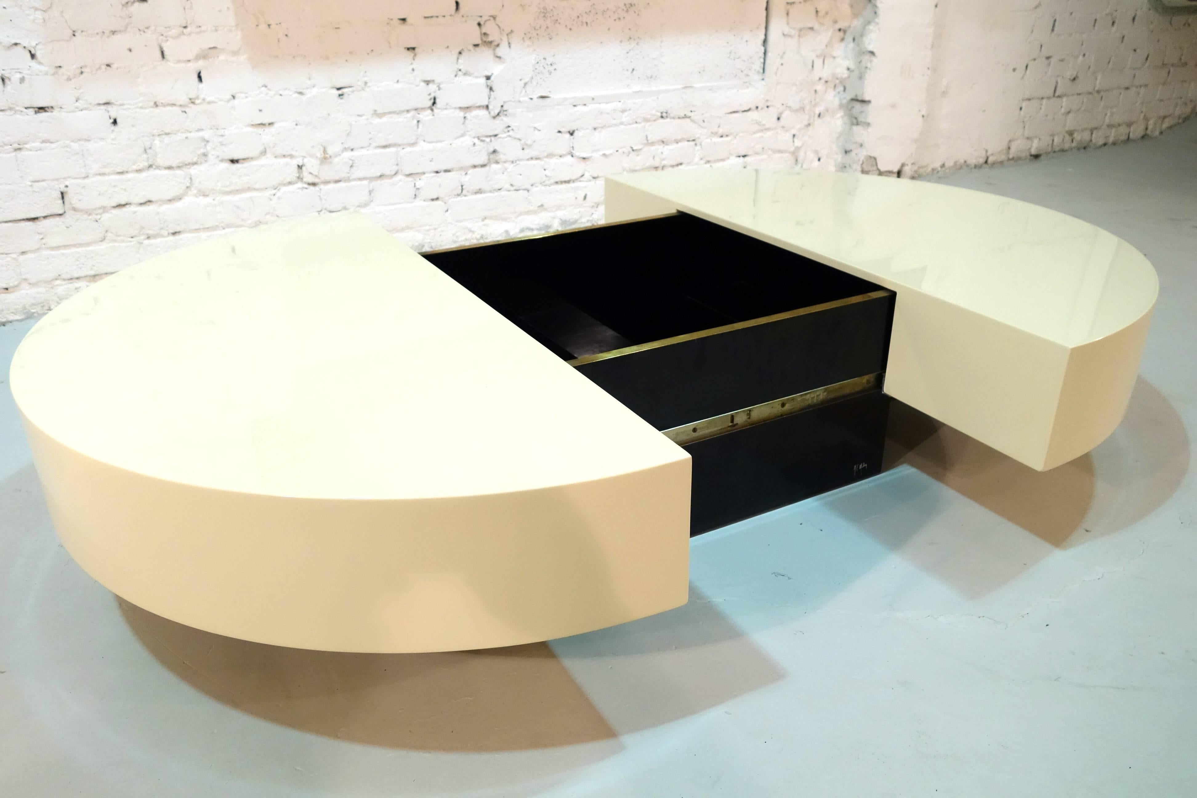 A Coffee Table by Jean Claude Mahey In Excellent Condition In Saarbruecken, DE