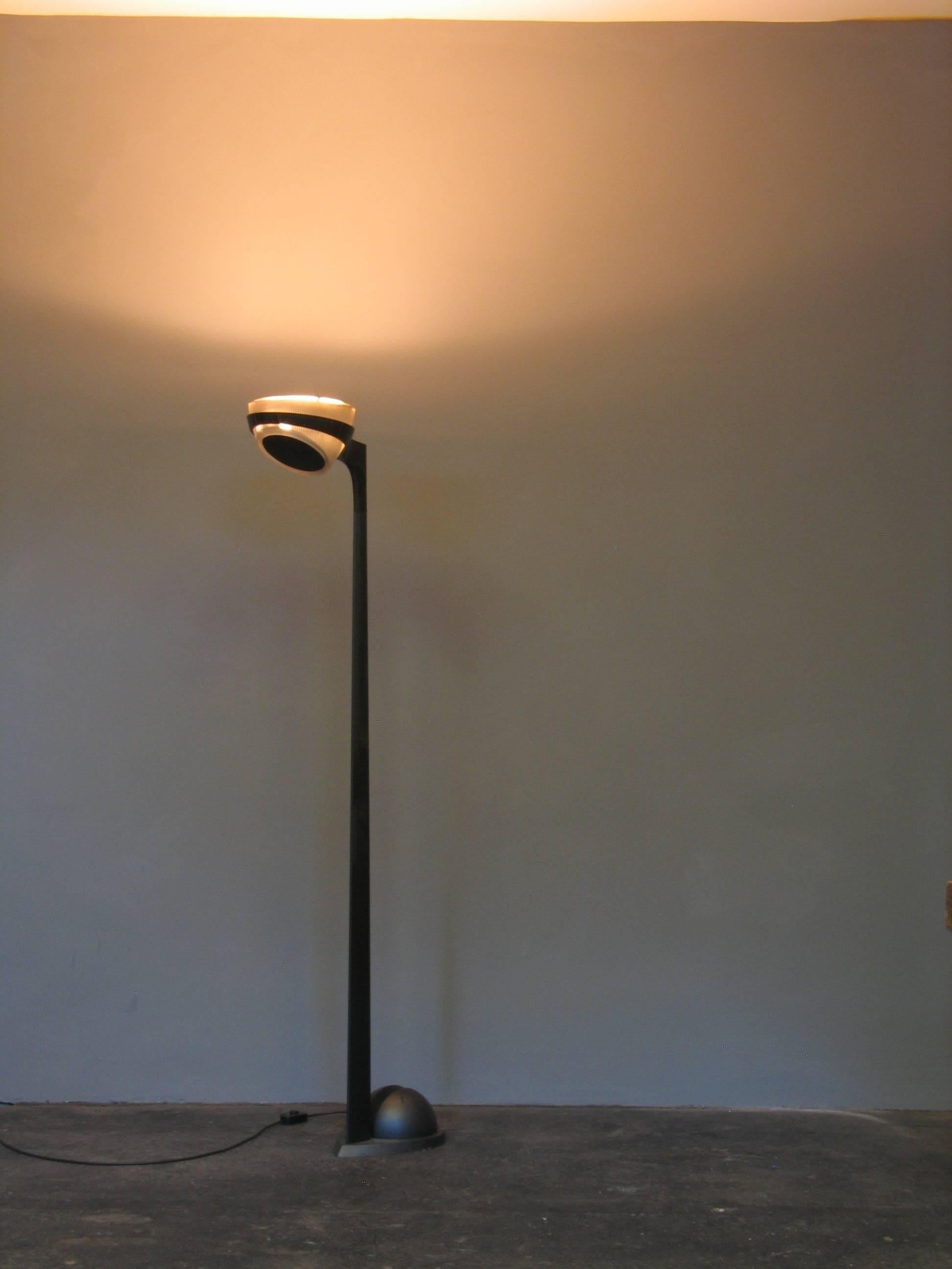 Late 20th Century Sistema Grall Floor Lamp by Ferrari, Pagani & Perversi for Arteluce For Sale