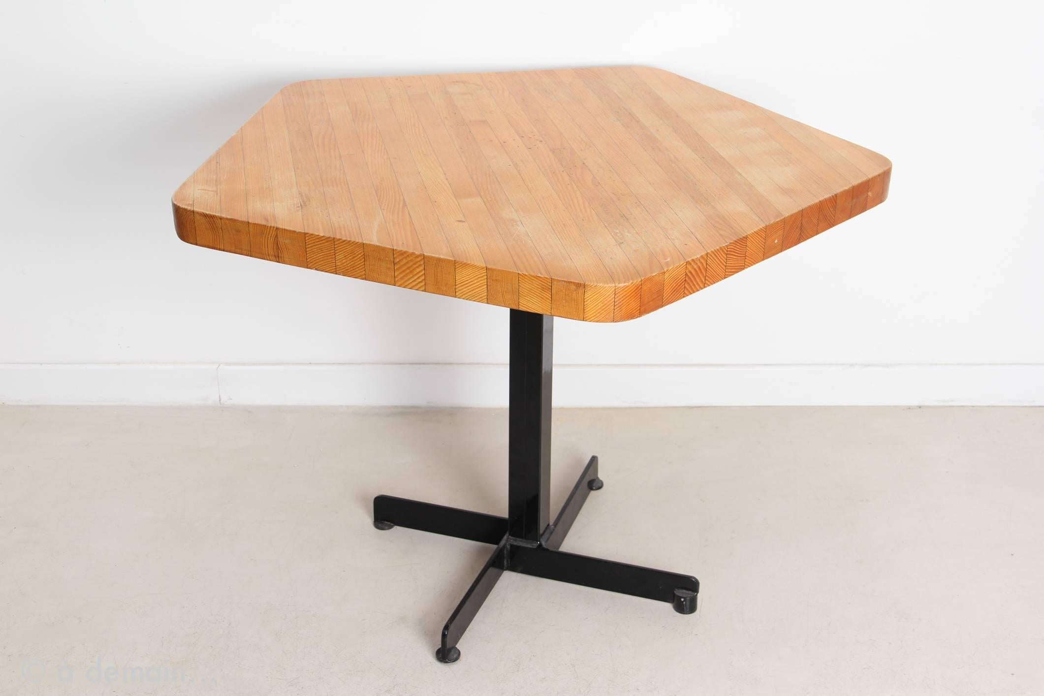 This mountain lady is one the greatest designer of the 20th century. She spent 20 years working at the huge architectural project of Les Arcs Ski Resort in Savoie, France. This pentagonal dining table is one the furniture Charlotte Perriand designed
