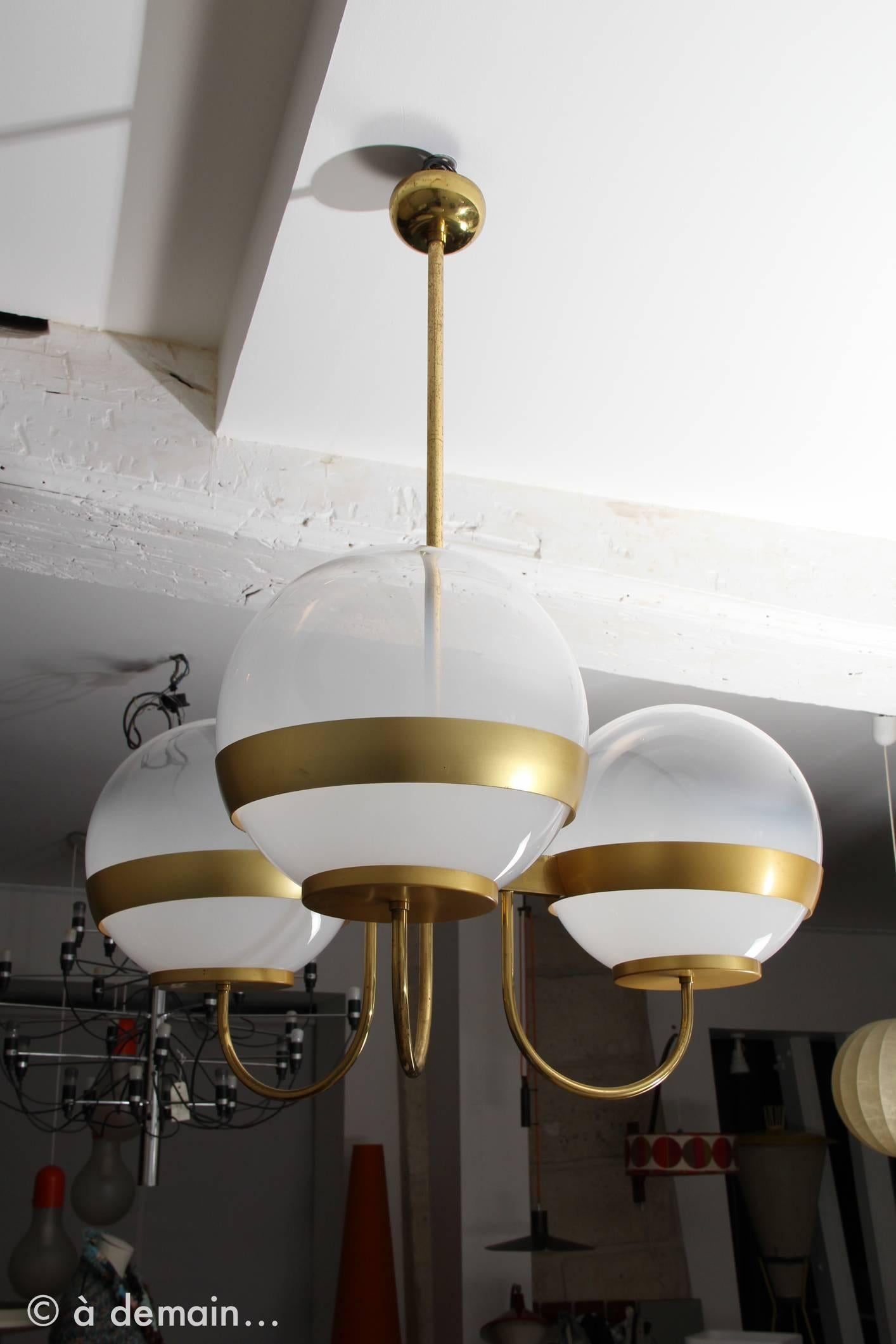 Late 20th Century Ceiling Lamp with Three Glass Globes Edited by Lamperti‬ in the 1970s
