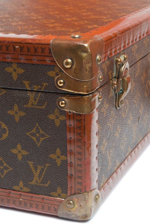 Vintage 20th Century Genuine Louis Vuitton monogram suitcase, leather edging with 