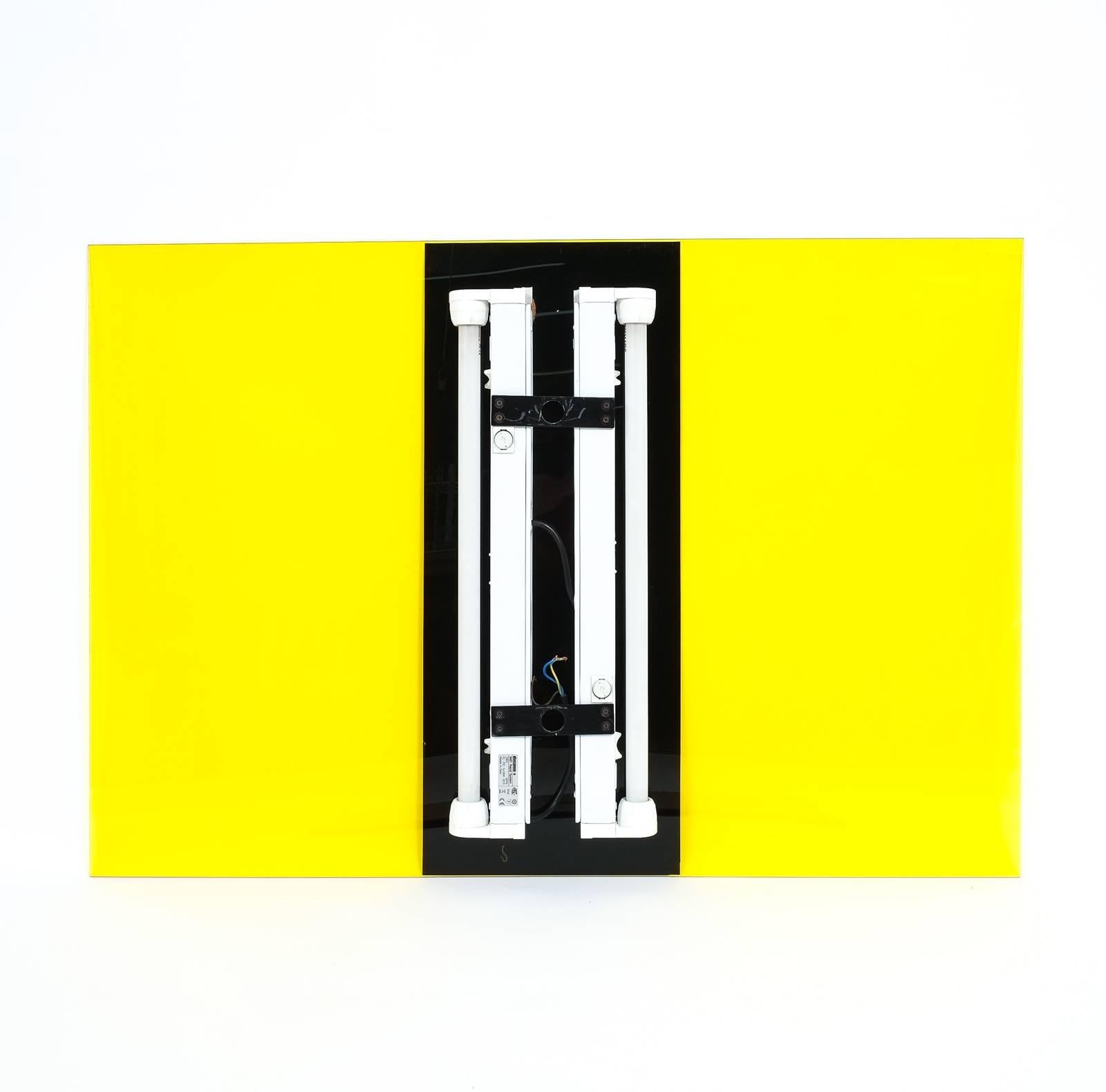 Postmoderne Johanna Grawunder Memphis grandes lampes murales jaunes et noires (4), Italie 1989 en vente
