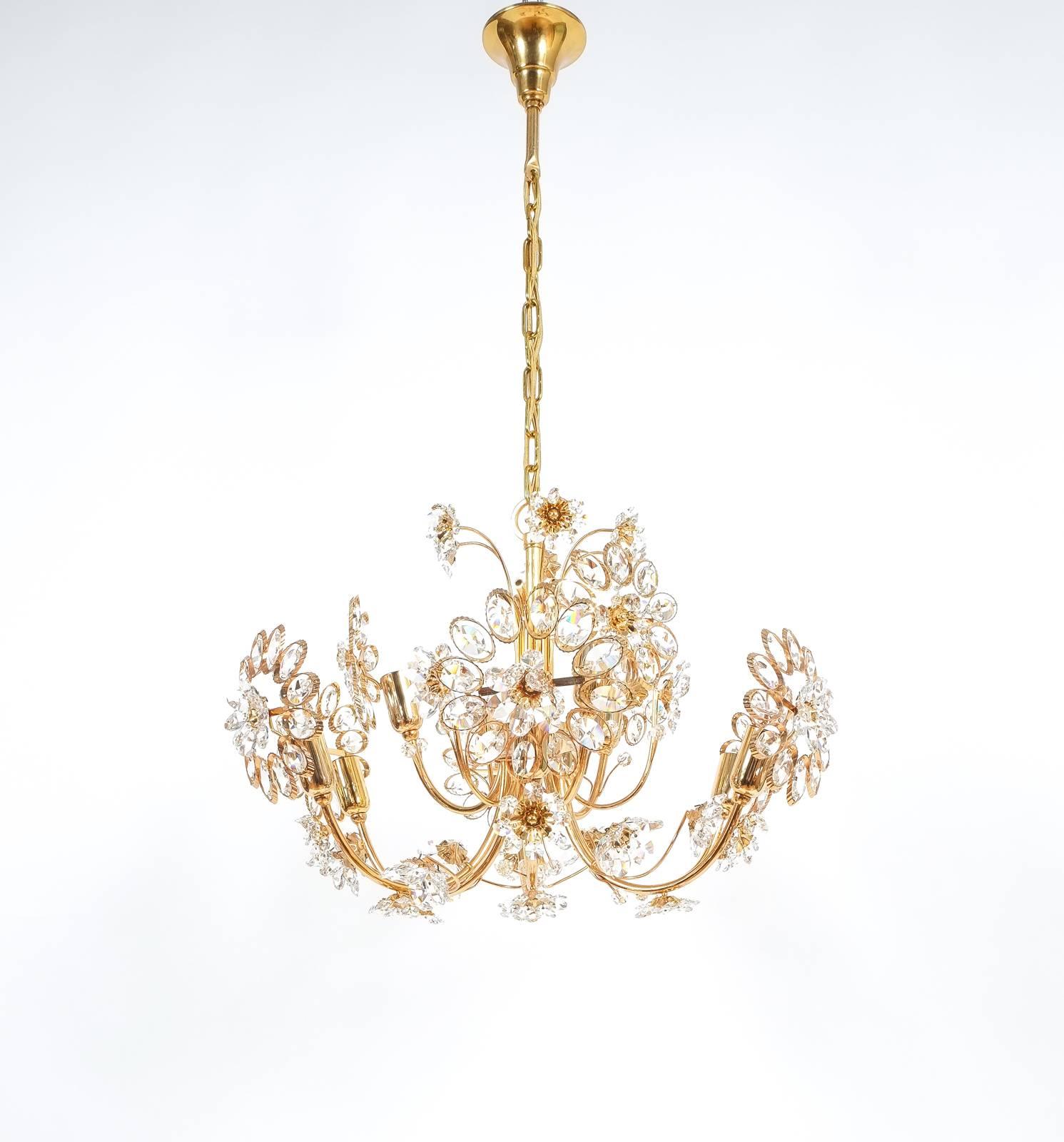 Palwa Flower Chandelier Gilt Brass and Glass, Germany 1970 In Excellent Condition In Vienna, AT