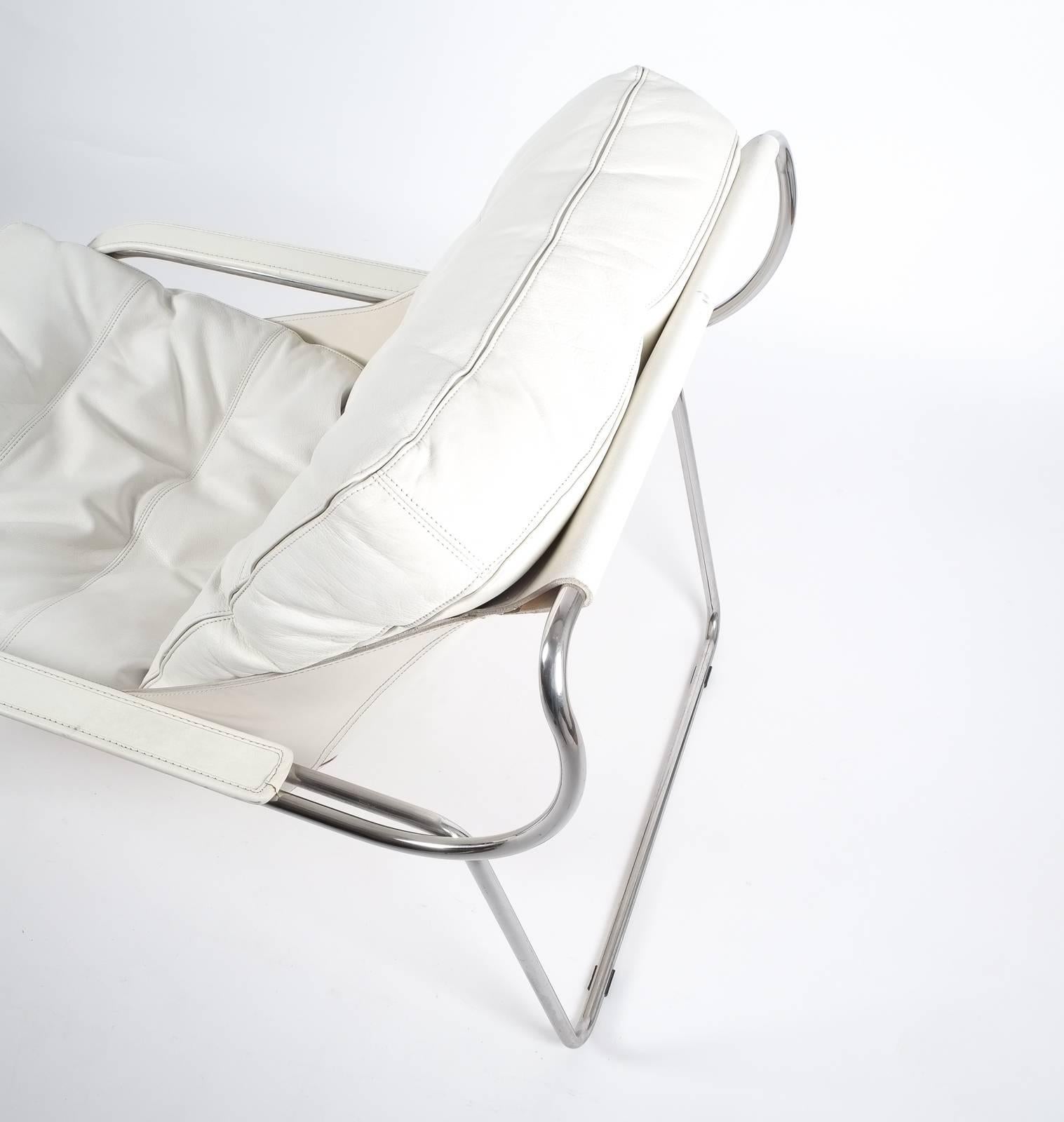 Polished Marco Zanuso Maggiolina White Leather Chair by Zanotta, 1947 For Sale