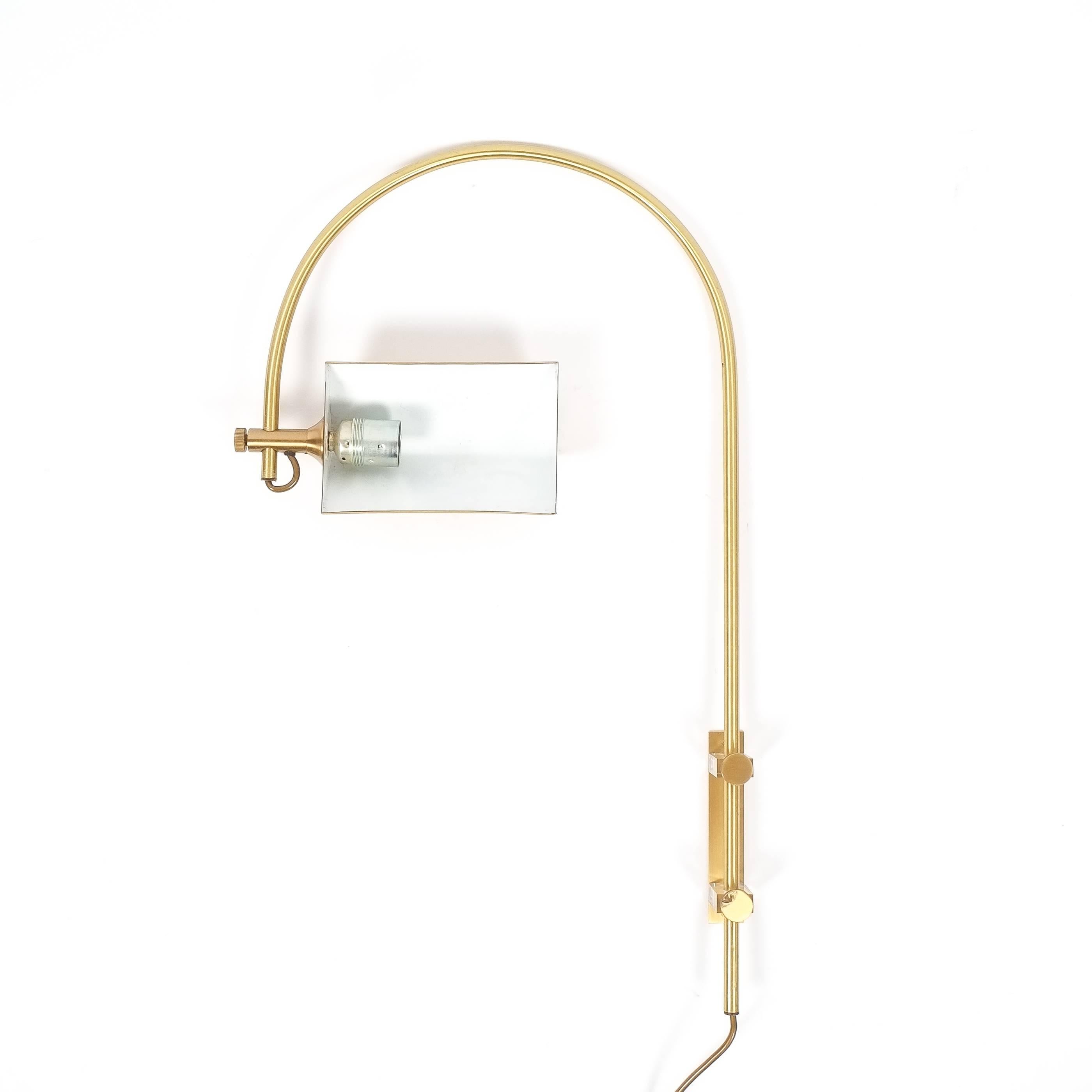 Mid-Century Modern Articulate Brass Lucite Wall Lamp Attributed to Koch and Lowy, Germany, 1960