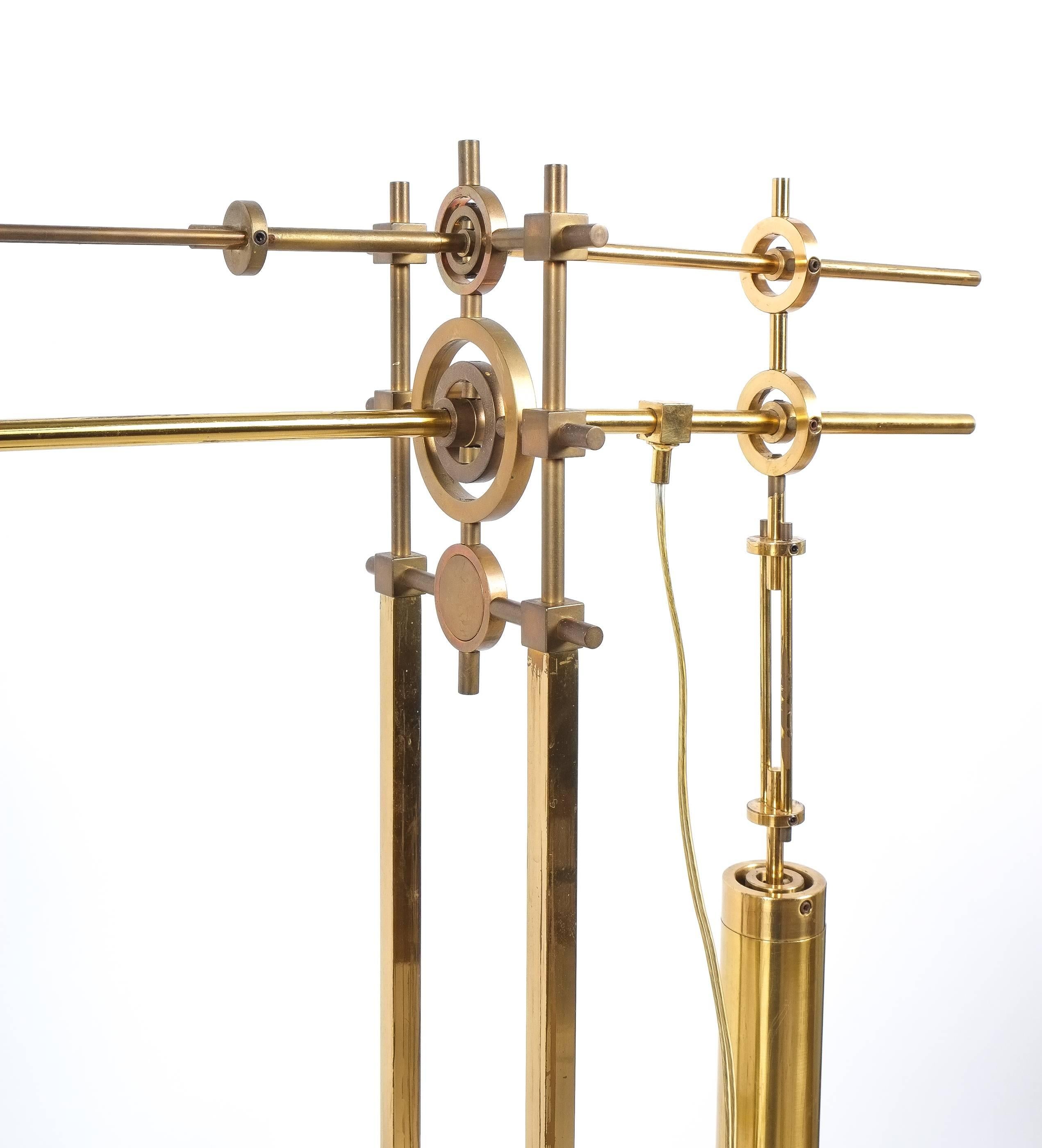 Nautical Brass Counterweight Floor Lamp, 1950 In Good Condition In Vienna, AT