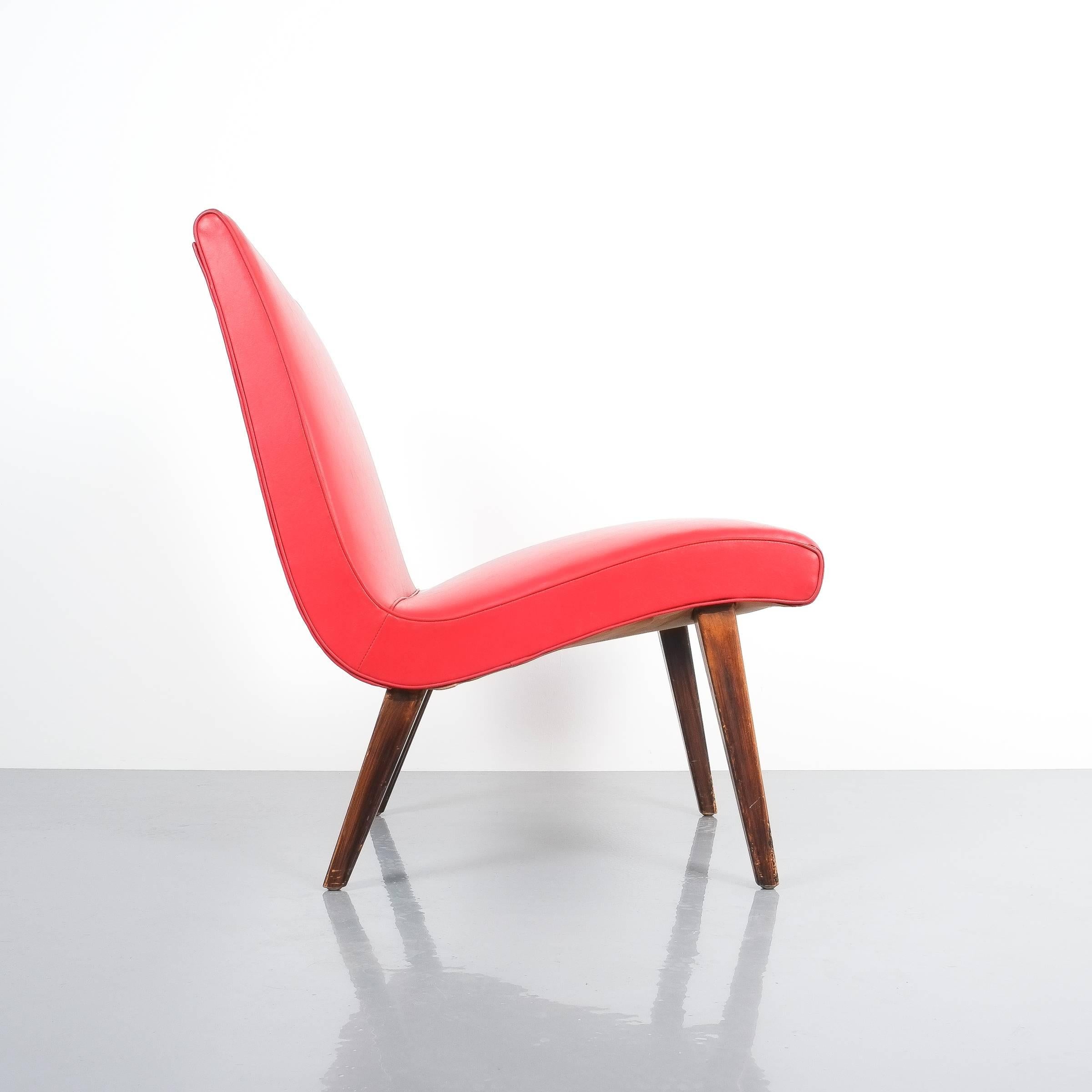 Paire de chaises Jens Risom en vinyle rouge en faux cuir, milieu du siècle, Pays-Bas

Paire de chaises en vinyle rouge et faux cuir de Jens Risom, 1950. Excellent état d'origine avec peu d'usure du vinyle. Le prix est fixé par paire.


    