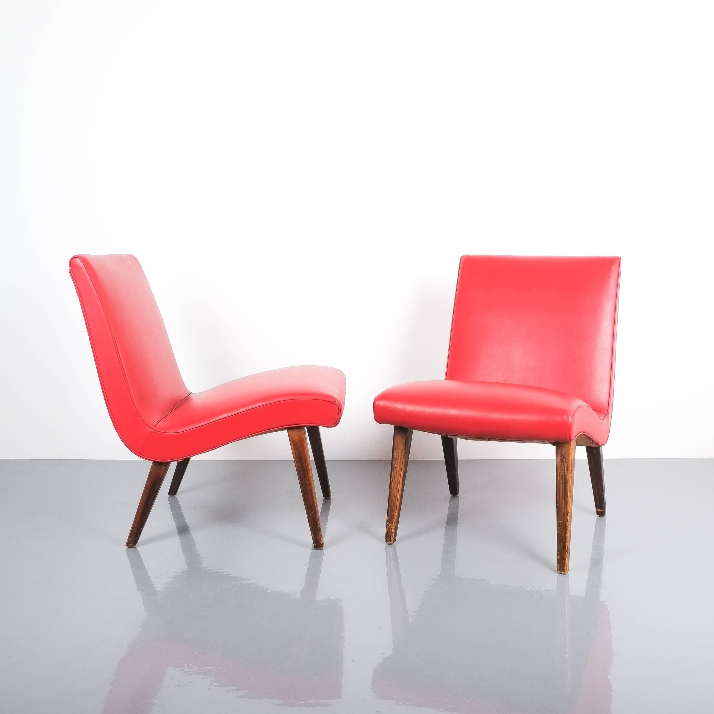 Mid-Century Modern Jens Risom Pair of Red Vinyl Faux Leather Chairs 1950 For Sale
