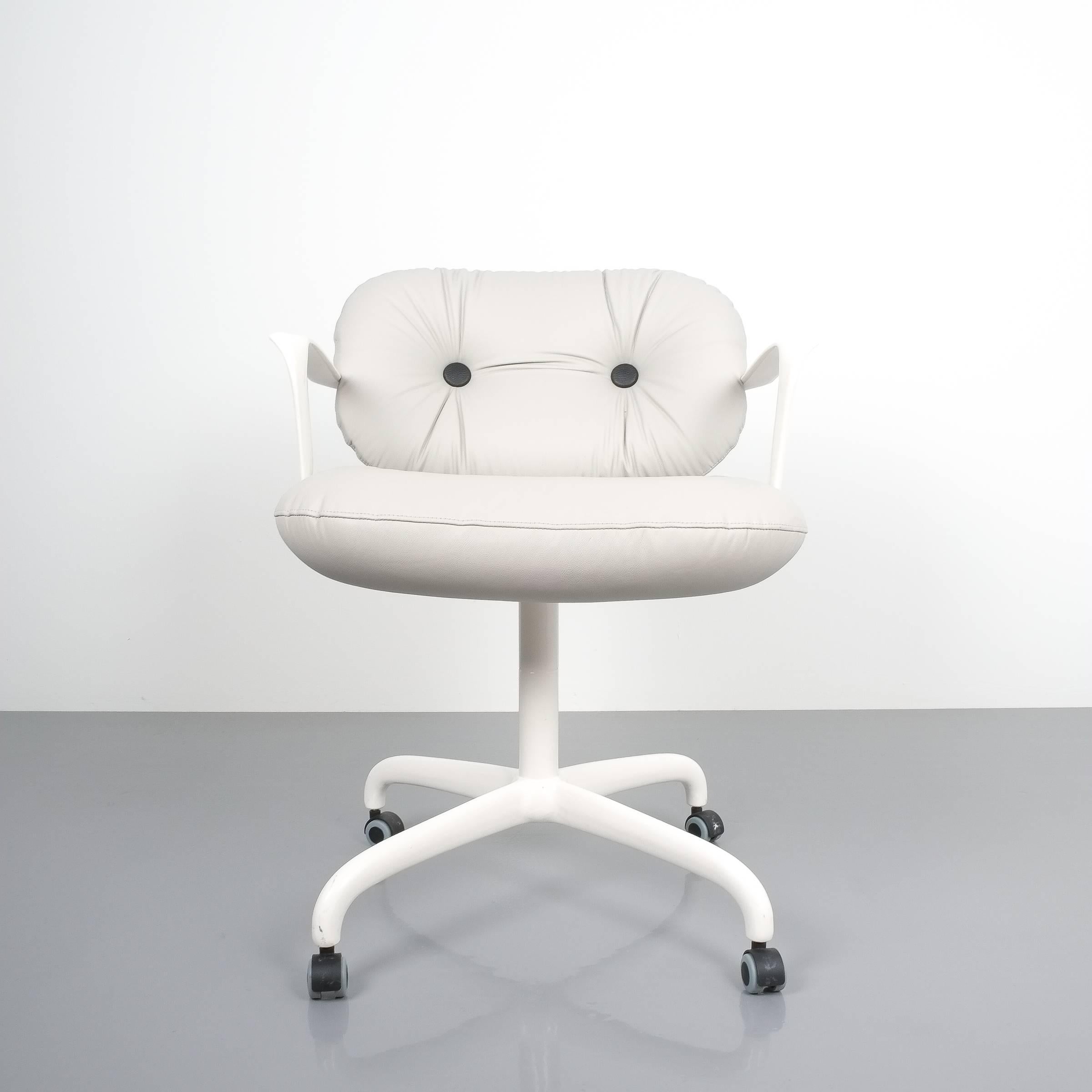 Mid-Century Modern Andrew Morrison and Bruce Hannah for Knoll Office Chair Grey Leather, 1975