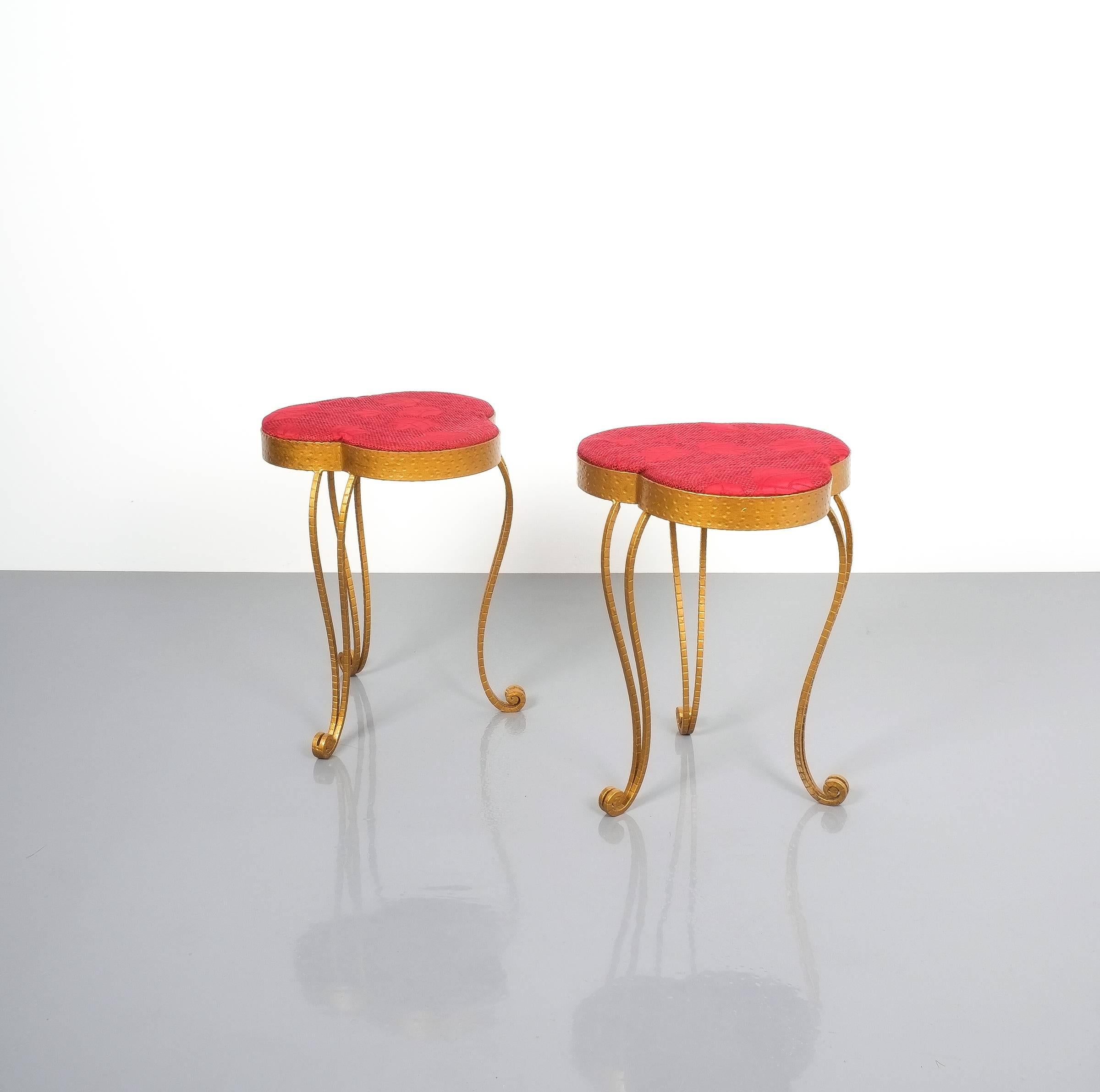 Mid-20th Century Pair of Pier Luigi Colli Gold Iron Clover Stools Red Fabric, Italy, 1950