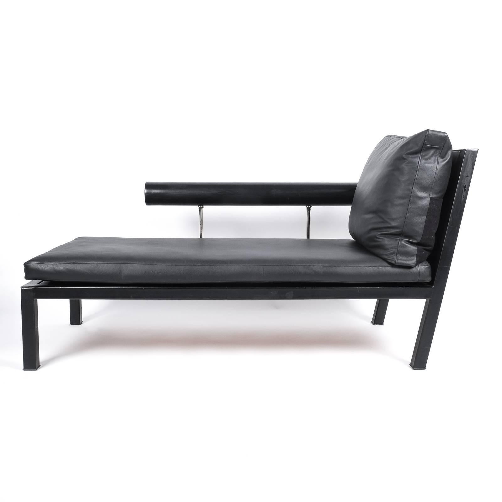 Leather Chaise Lounge Black Sofa Baisity by Antonio Citterio for B&B Italy, 1980 For Sale 5