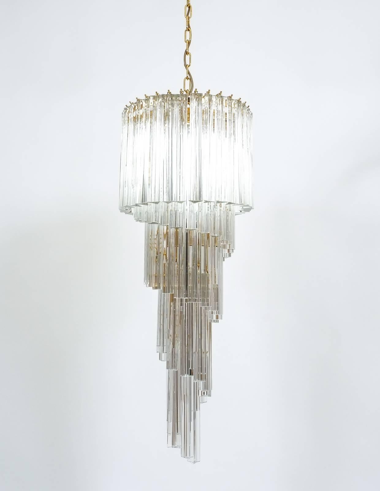 Mid-Century Modern Venini Five-Tier Swirling Chandelier Lamp with Murano Glass Triedri Prisms, 1960 For Sale