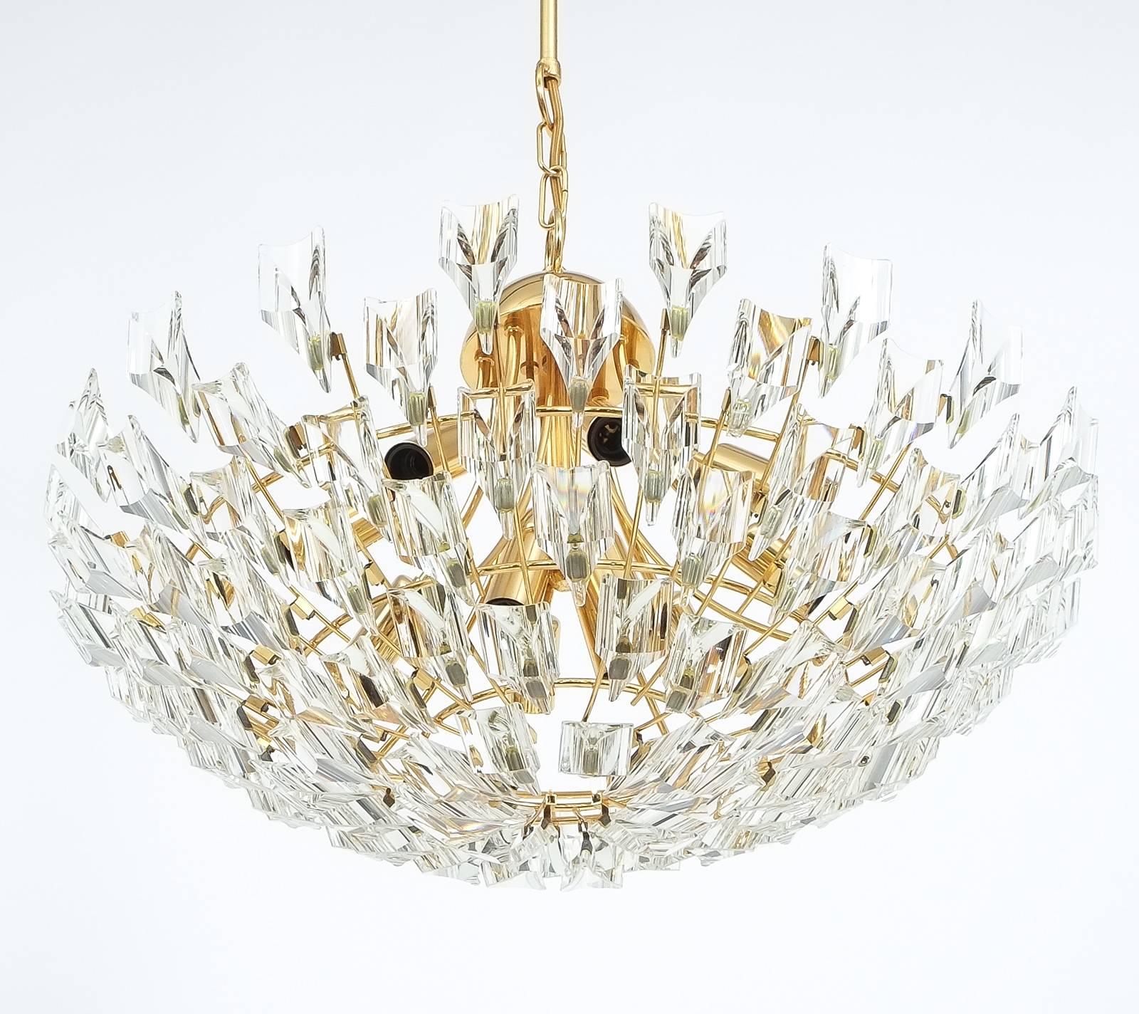 Large Glass and Brass Chandelier by Stilkrone Italy , circa 1970 For Sale 1